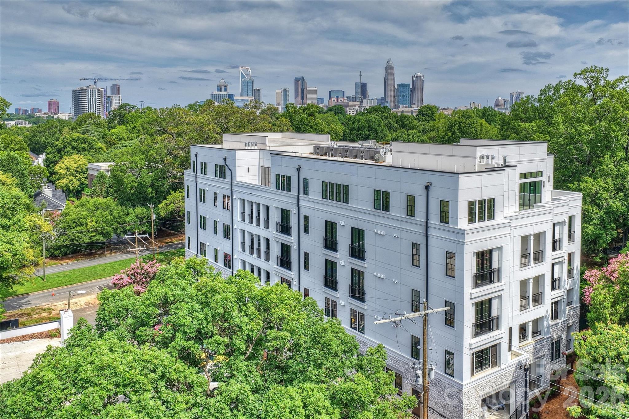 409 Queens Road #204, Charlotte, photo 2 of 8
