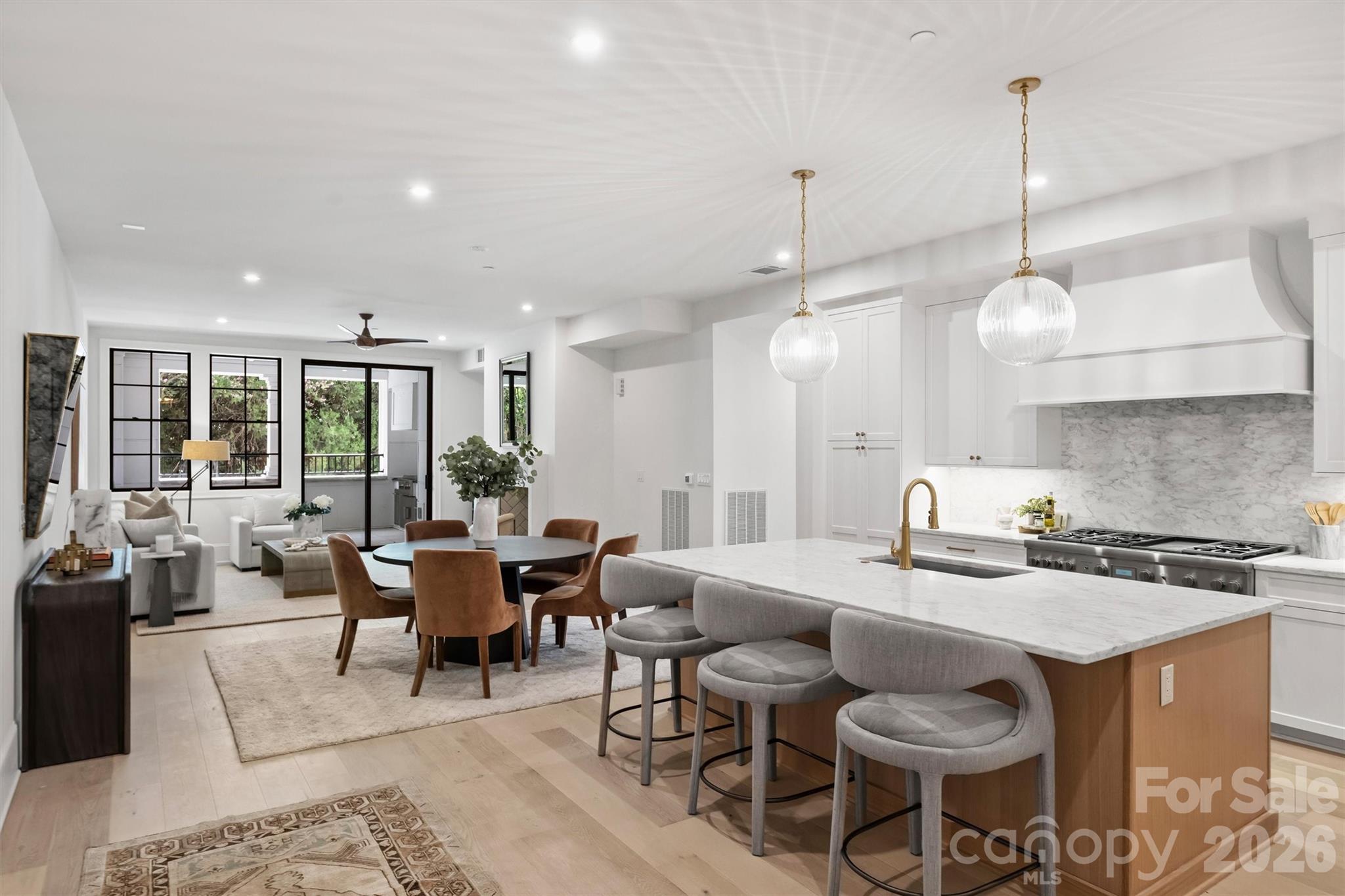 409 Queens Road #204, Charlotte, photo 4 of 8