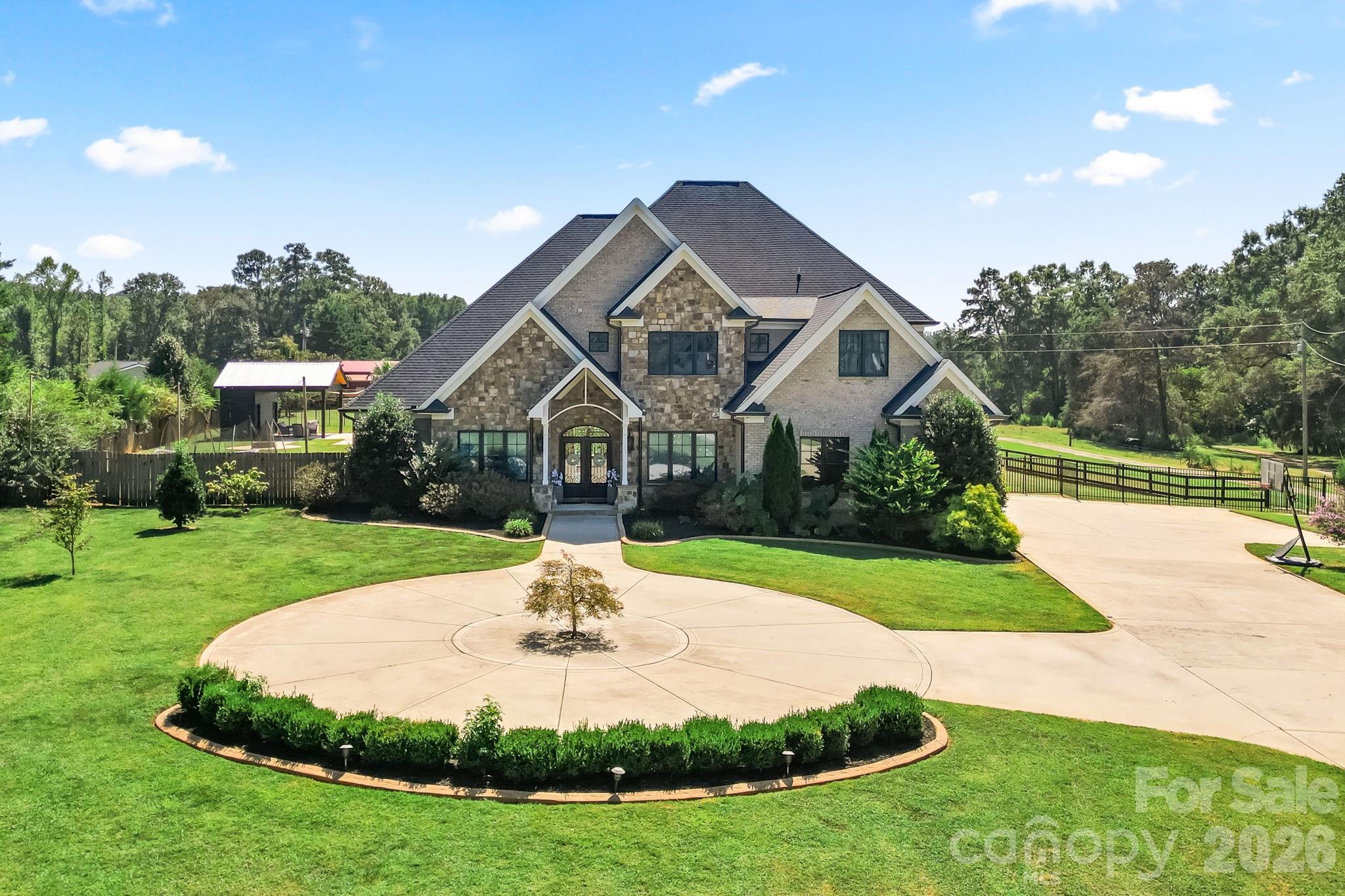822 Kiser Road, Bessemer City, photo 1 of 8