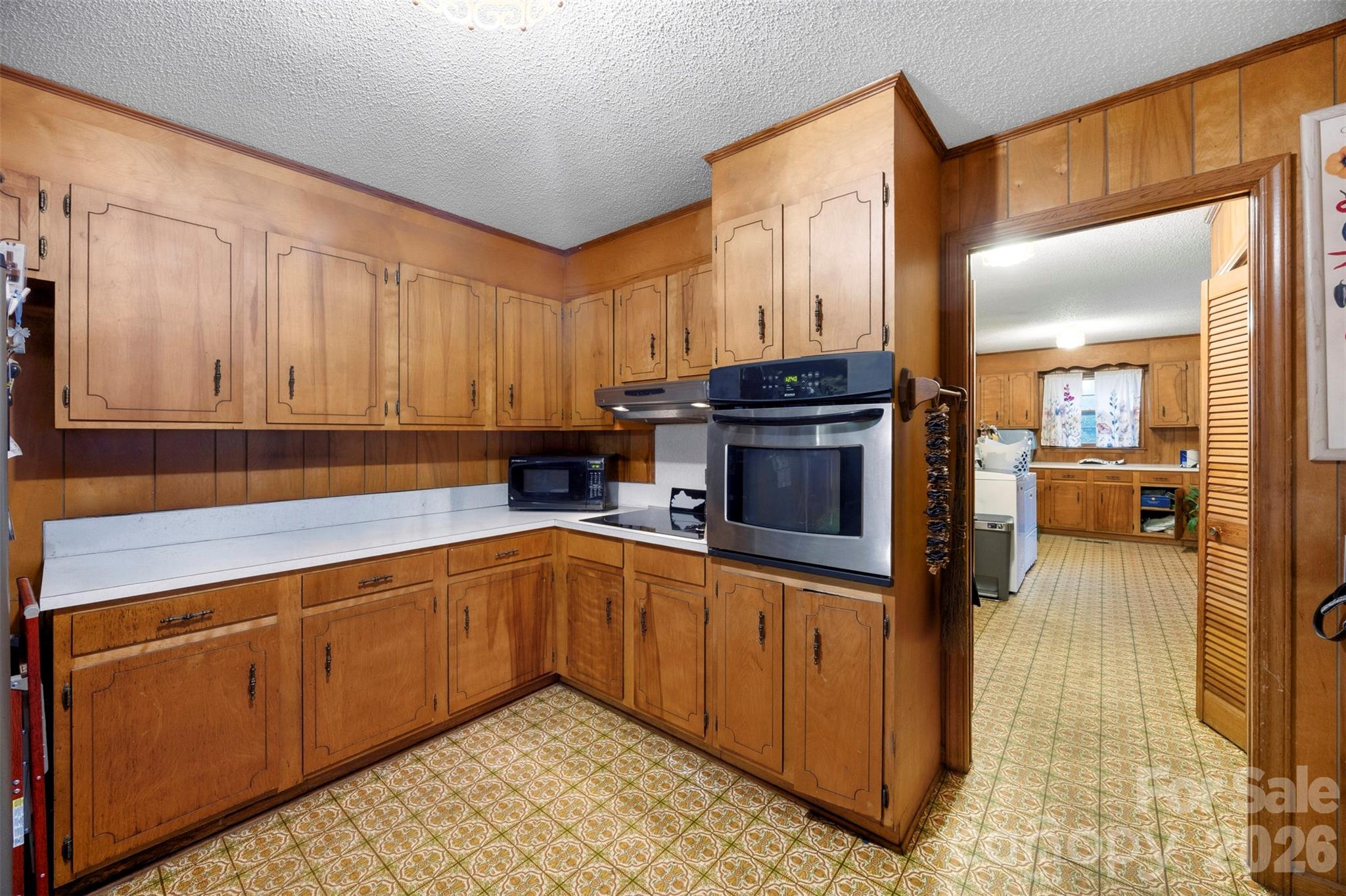 5139 E Dixon Boulevard, Kings Mountain, photo 3 of 8