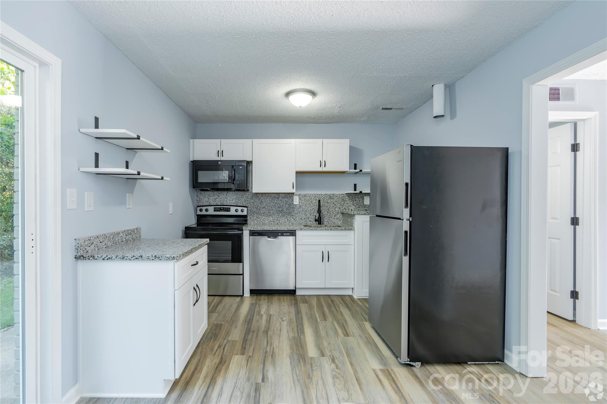 300 E Charlotte Avenue, Mount Holly, photo 5 of 8