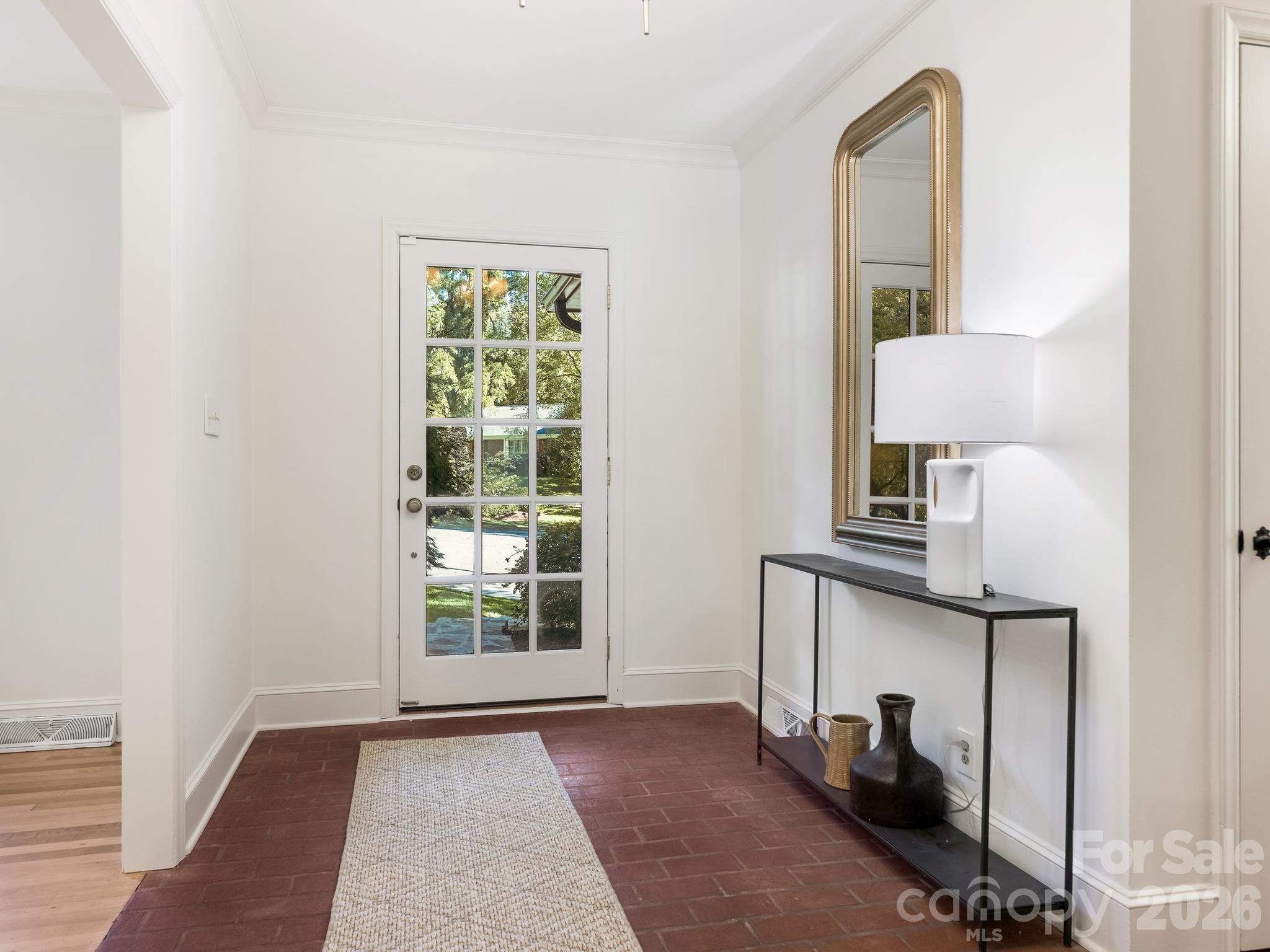 424 Whitestone Road, Charlotte, photo 3 of 8