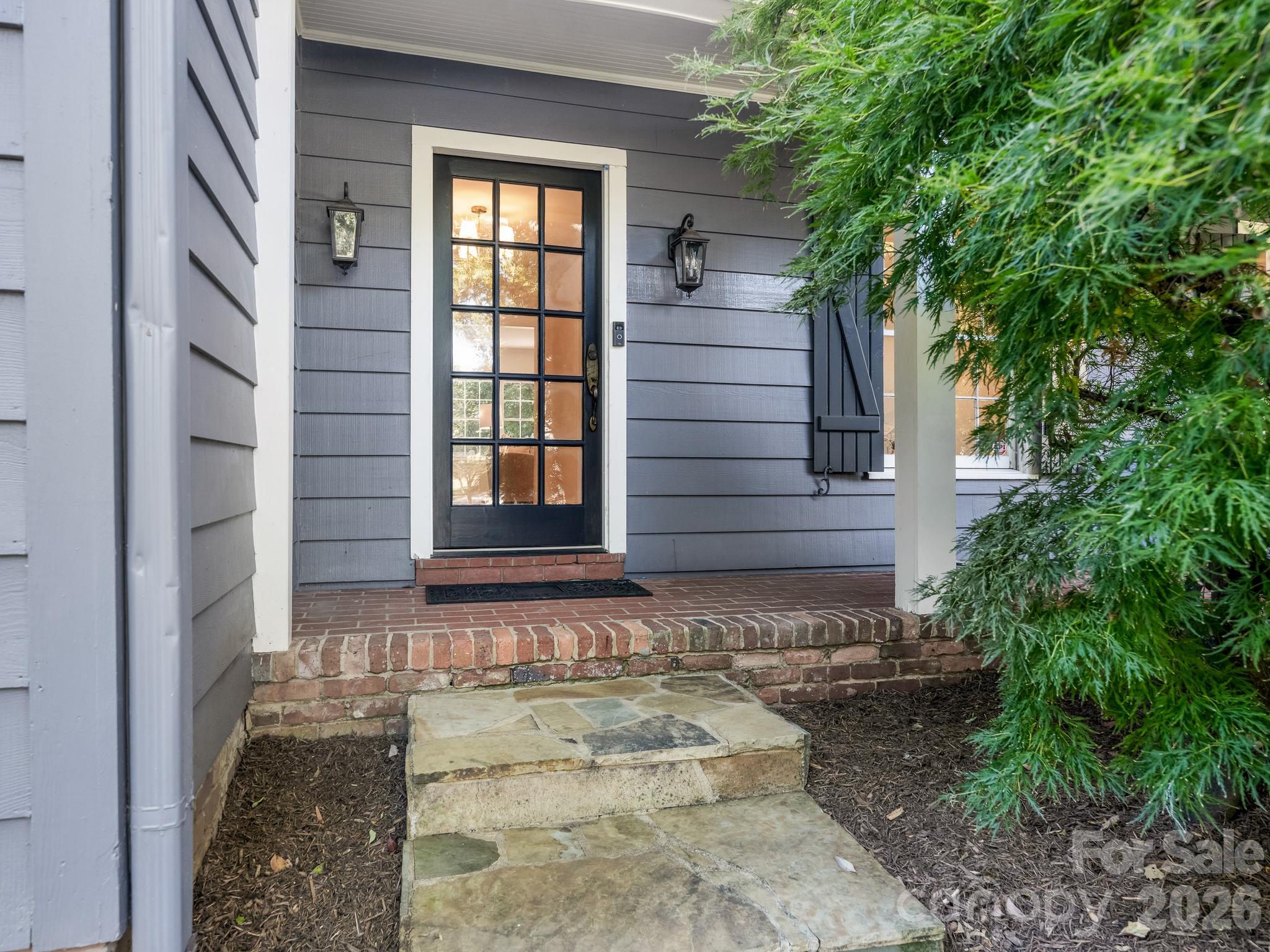 424 Whitestone Road, Charlotte, photo 2 of 8