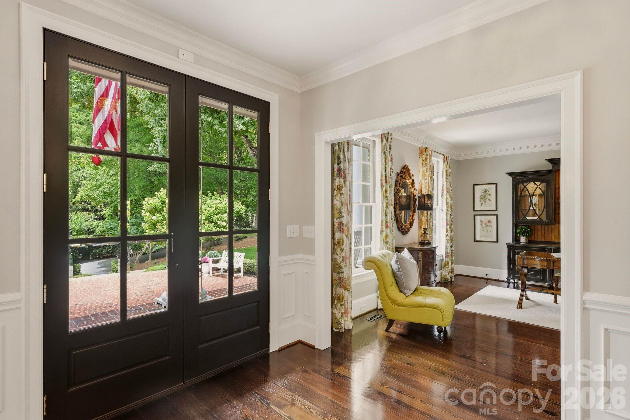 2611 Oakmeade Drive, Charlotte, photo 5 of 8