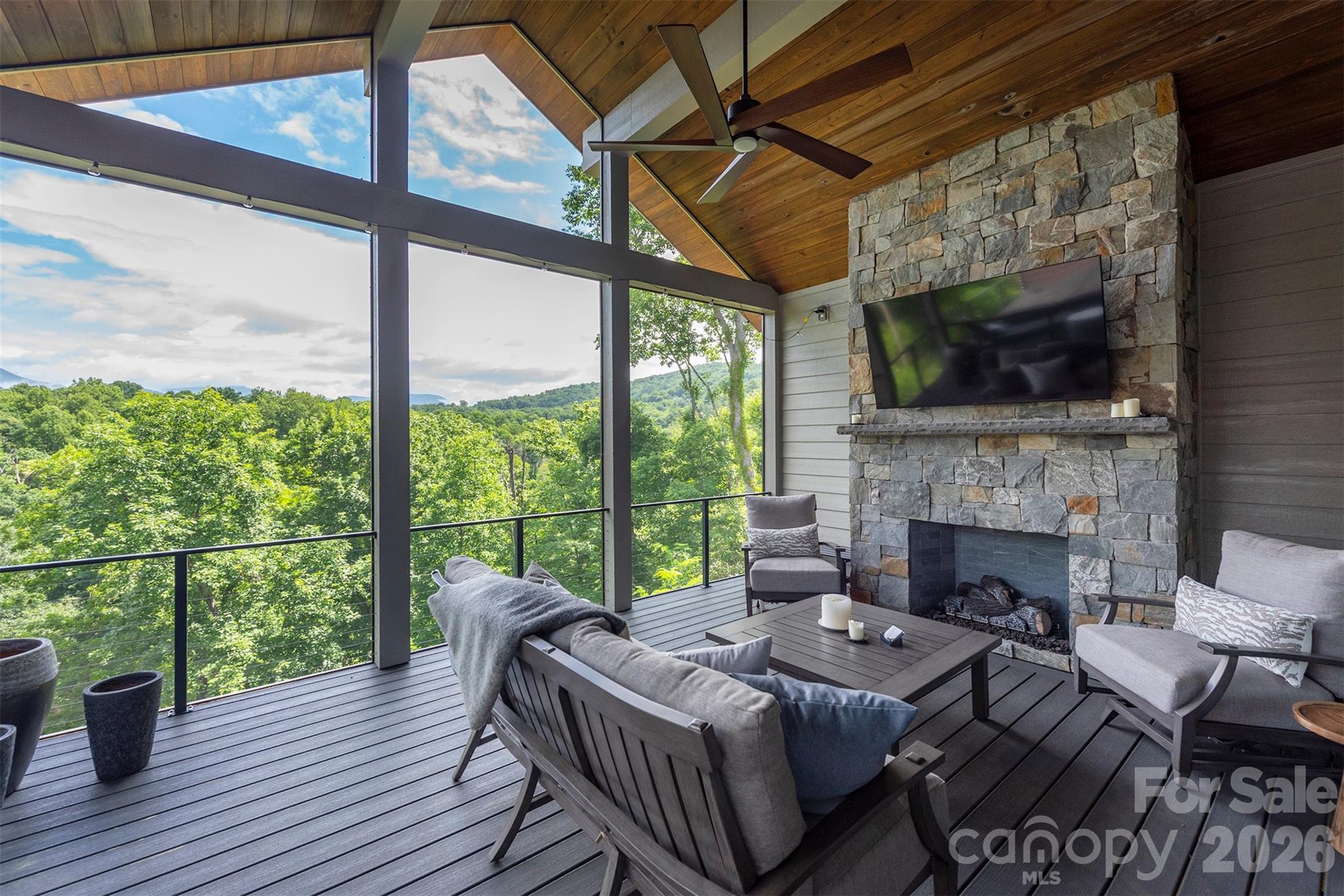 158 Riverbend Forest Drive, Asheville, photo 5 of 8