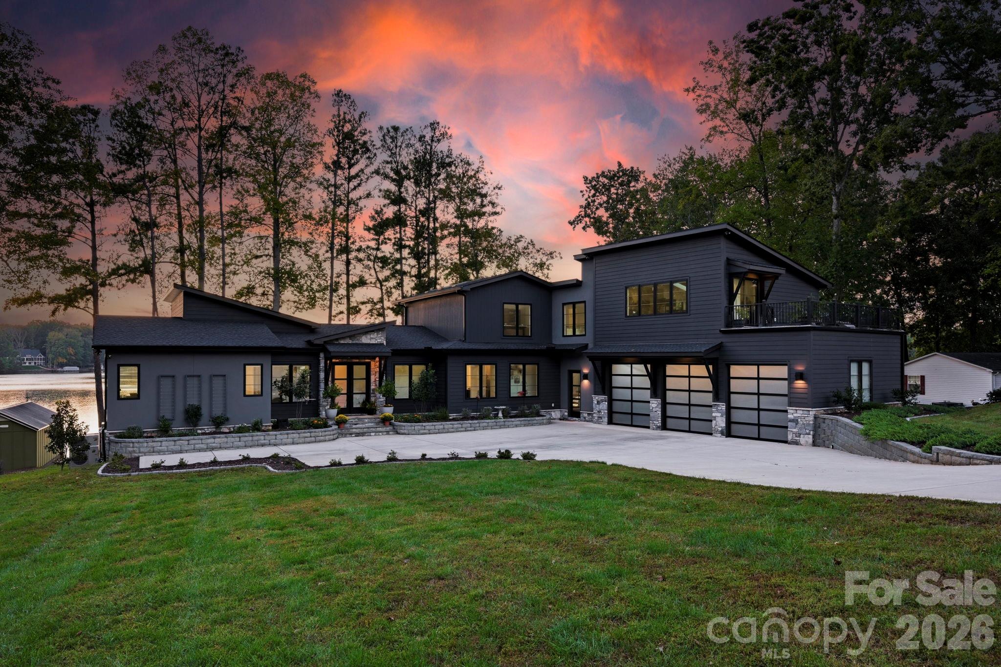 298 Marietta Road, Mooresville, photo 1 of 8