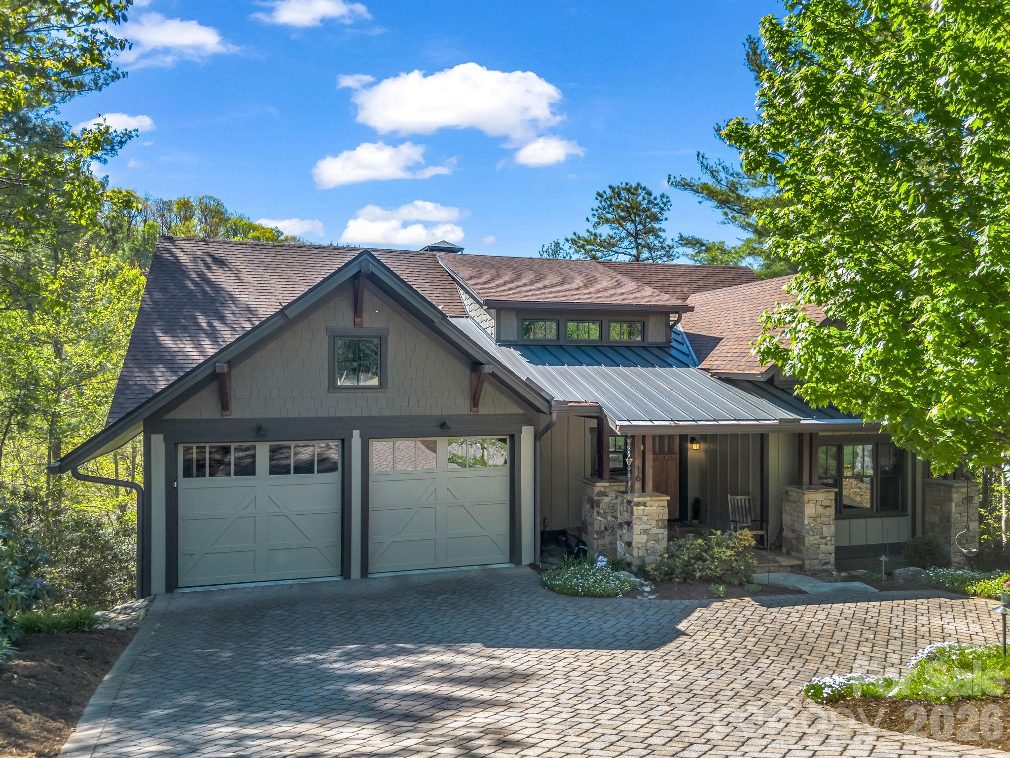 16 Panther Gap Road, Black Mountain, photo 2 of 8