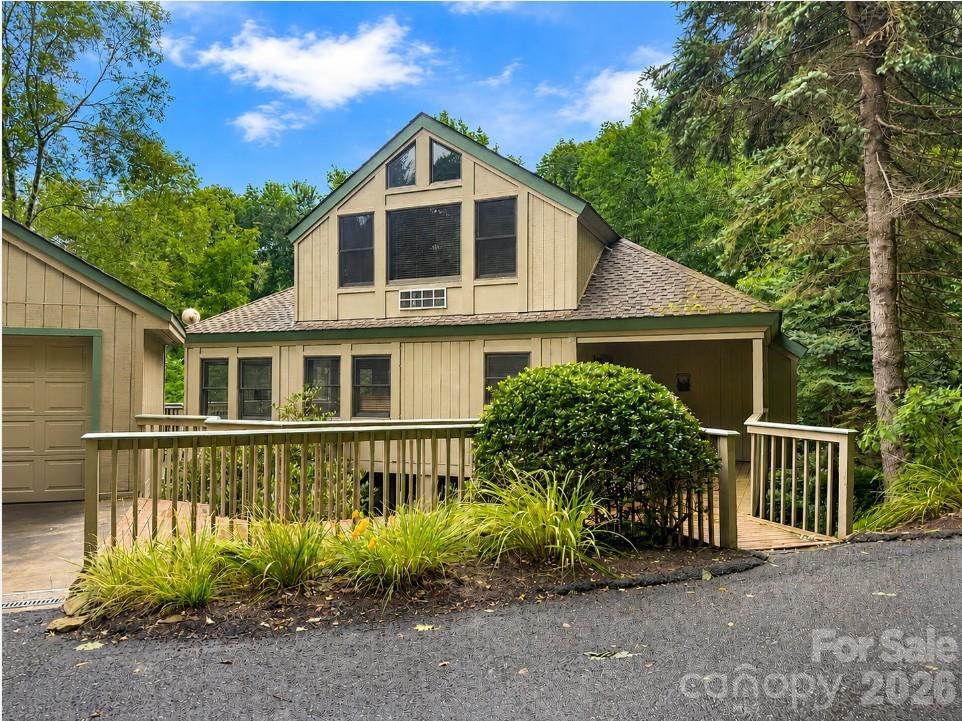 71 Ivy Ridge Road, Burnsville, photo 1 of 8