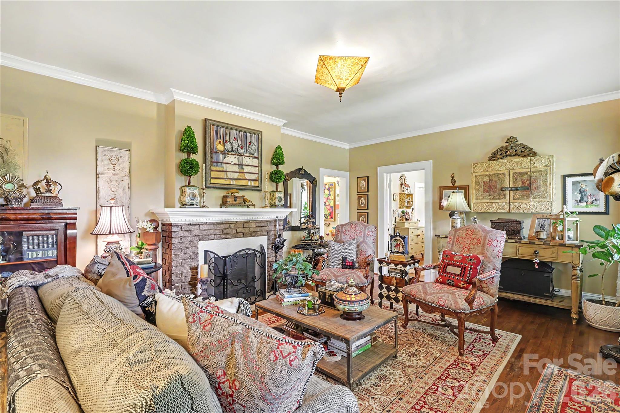 2527 Sharon Road, Charlotte, photo 6 of 8