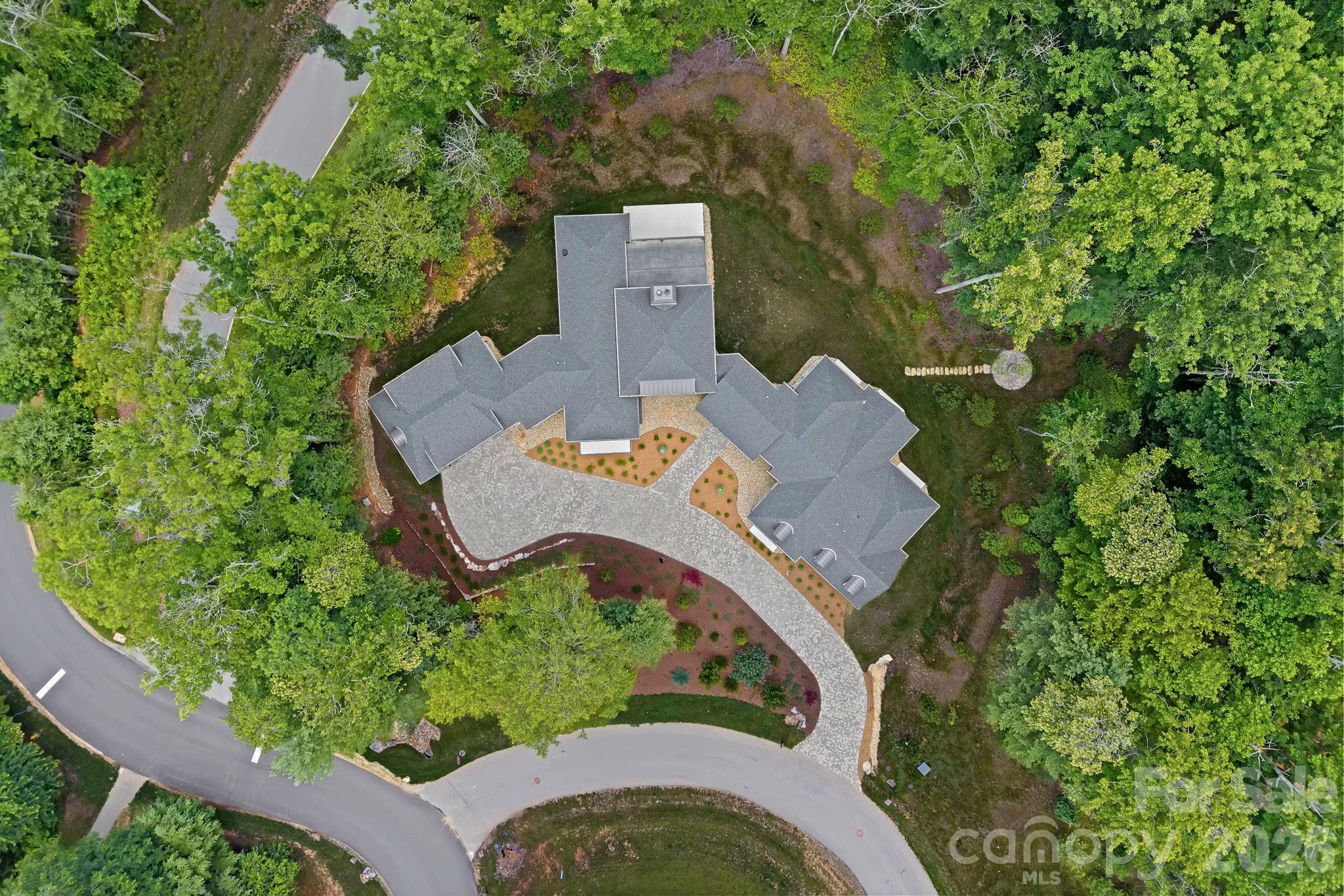 504 Hollow Trail, Asheville, photo 4 of 8
