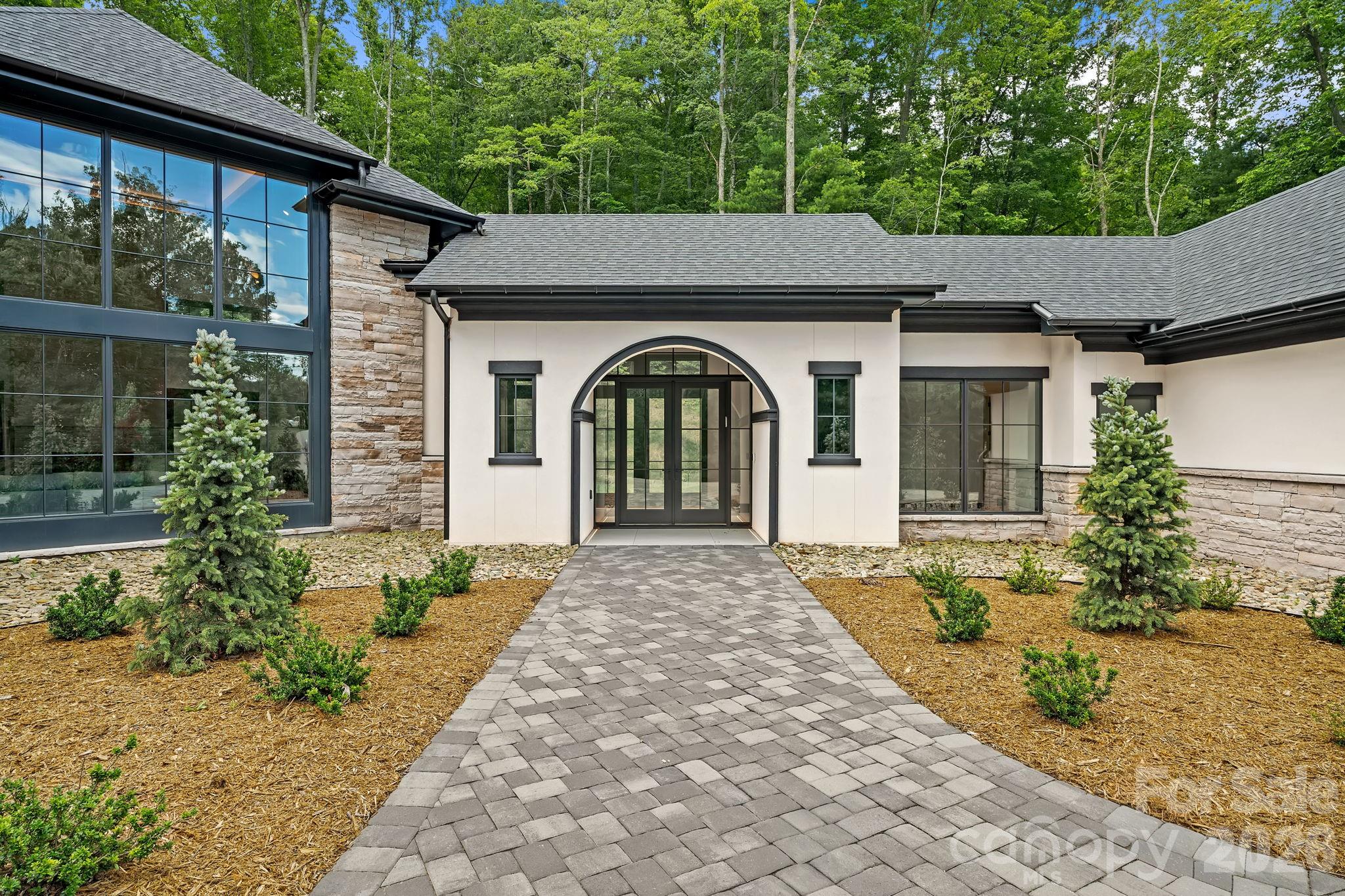 504 Hollow Trail, Asheville, photo 5 of 8