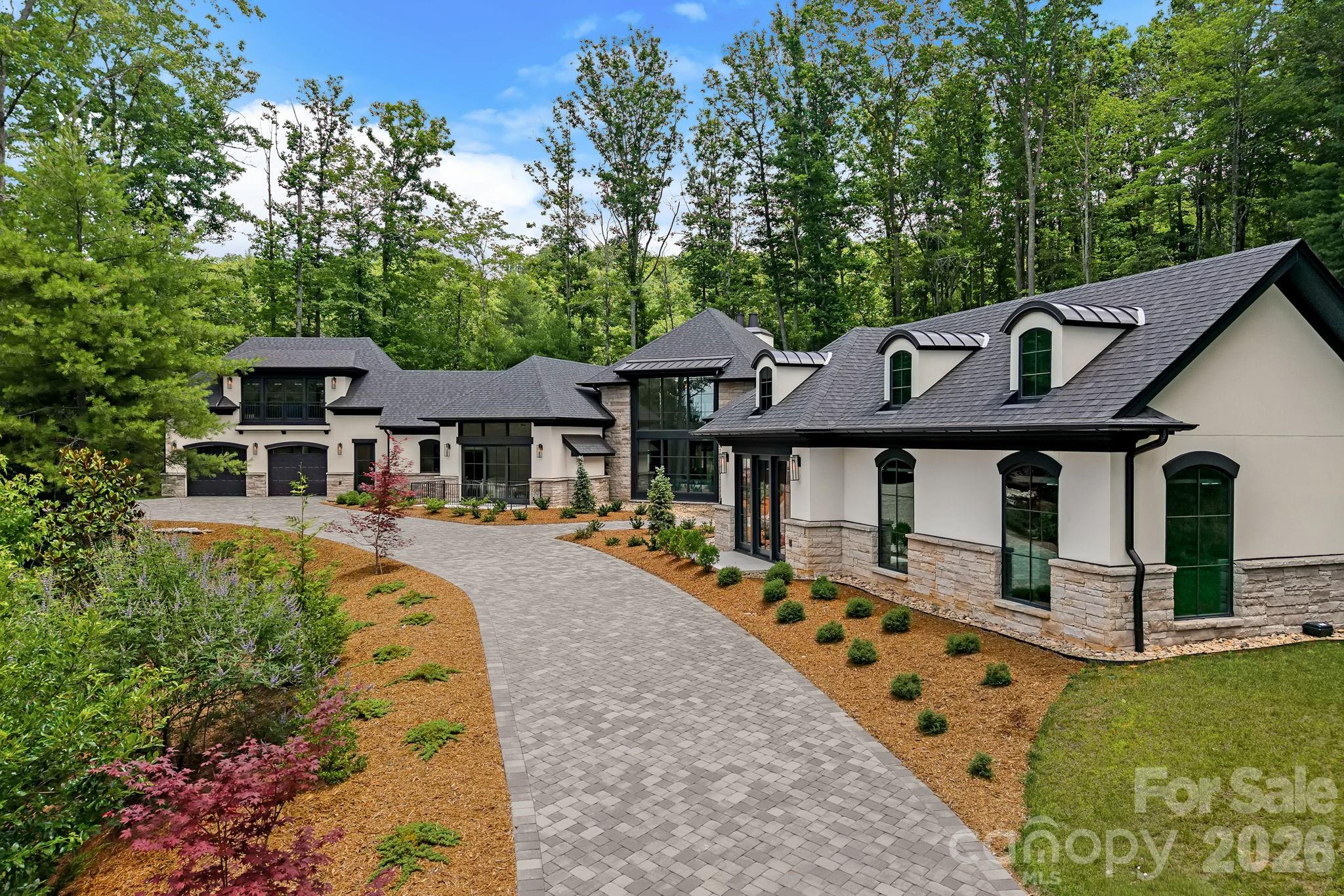 504 Hollow Trail, Asheville, photo 2 of 8