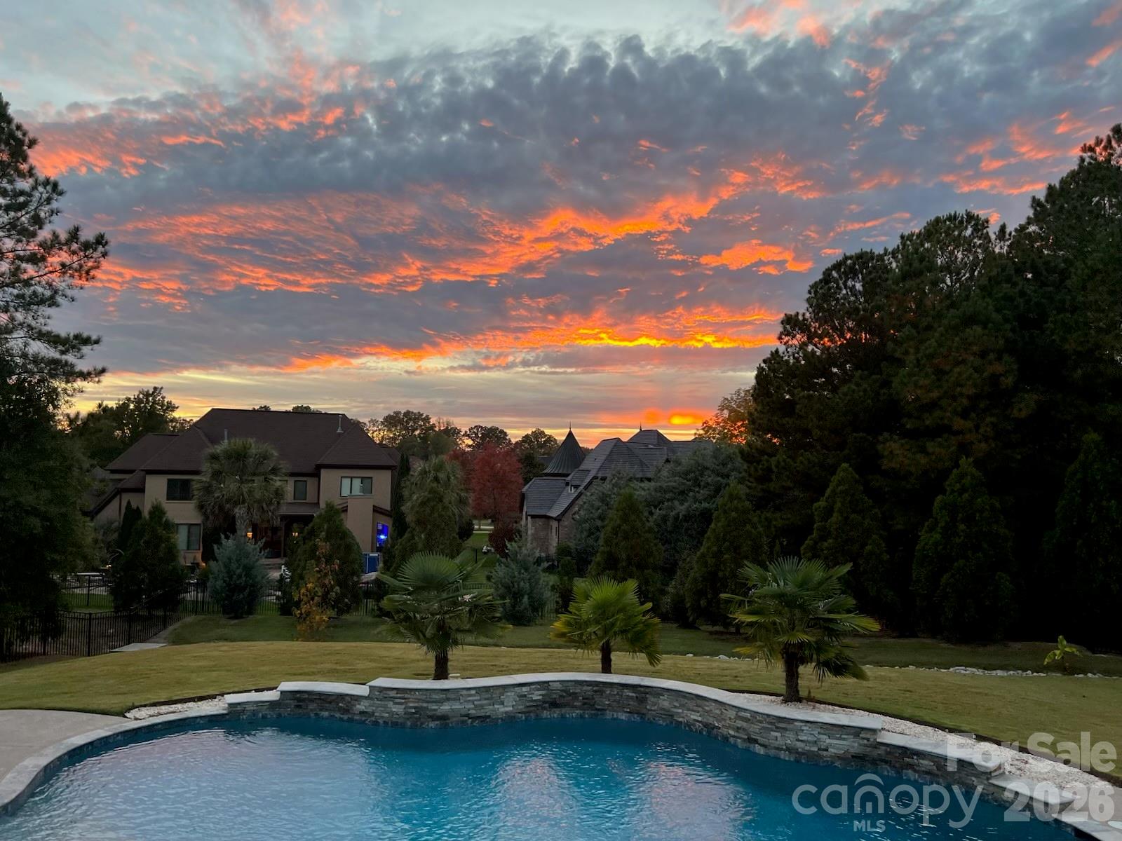 1016 Ladera Drive, Waxhaw, photo 6 of 8