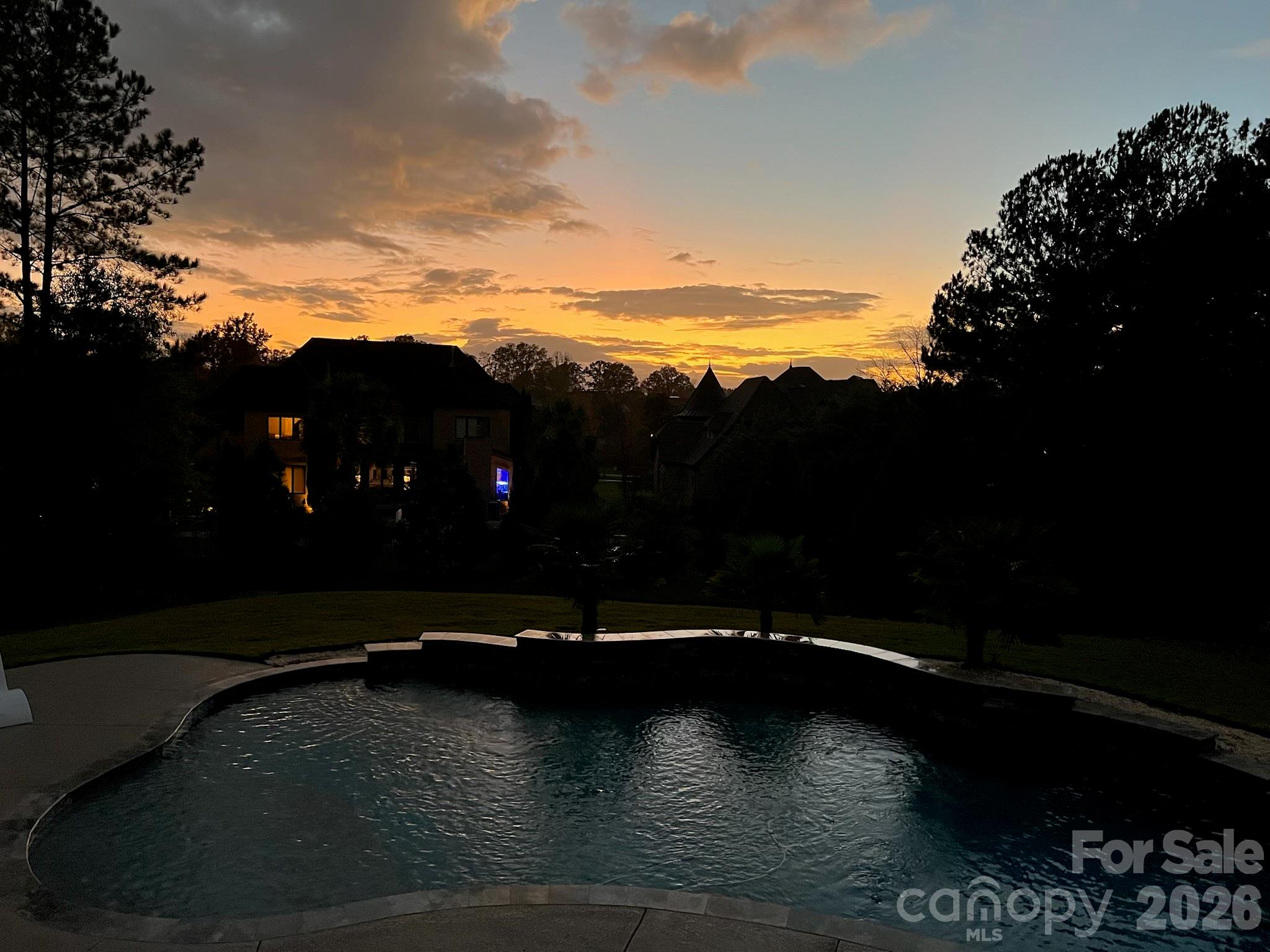 1016 Ladera Drive, Waxhaw, photo 7 of 8
