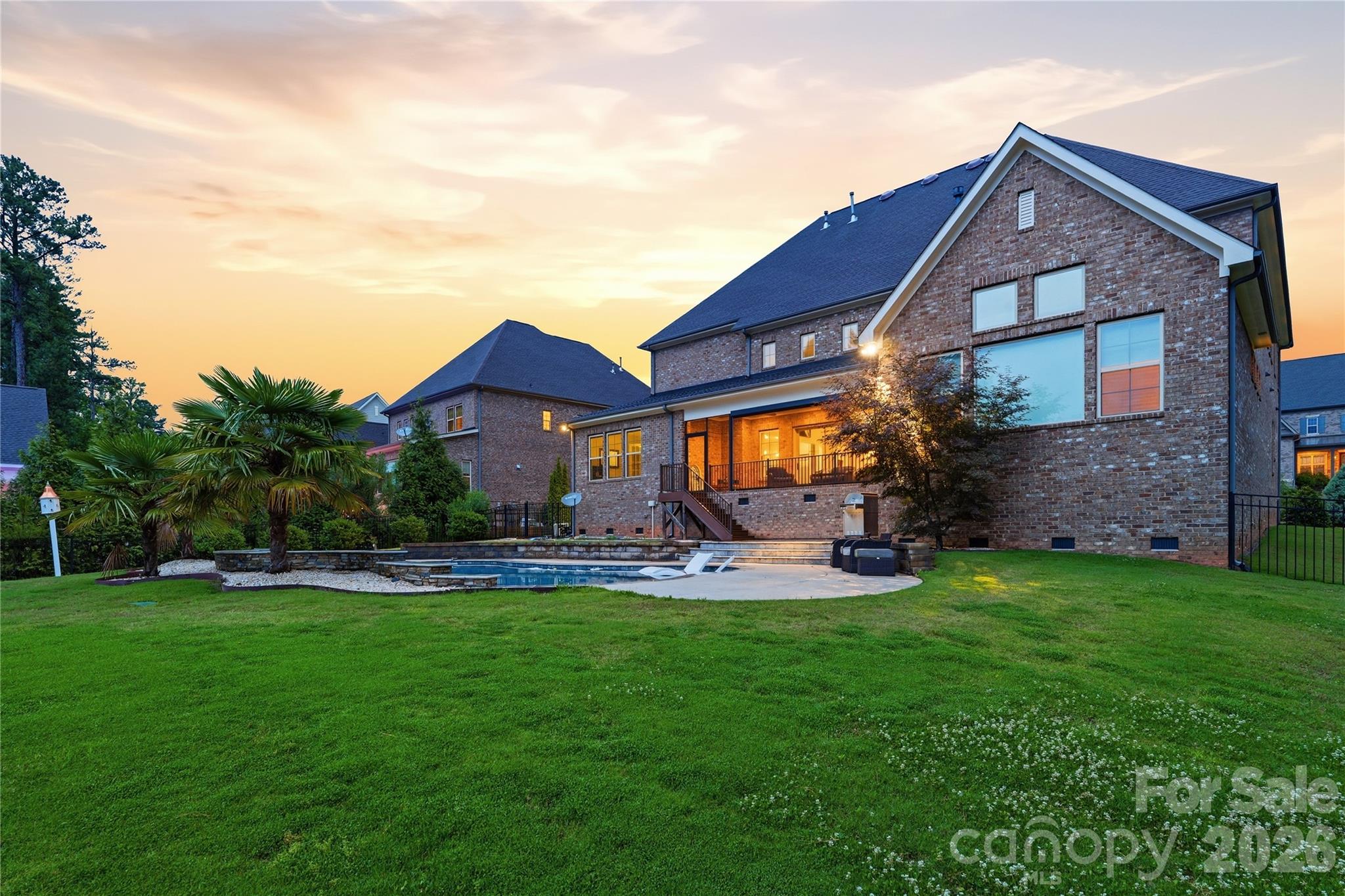 1016 Ladera Drive, Waxhaw, photo 4 of 8