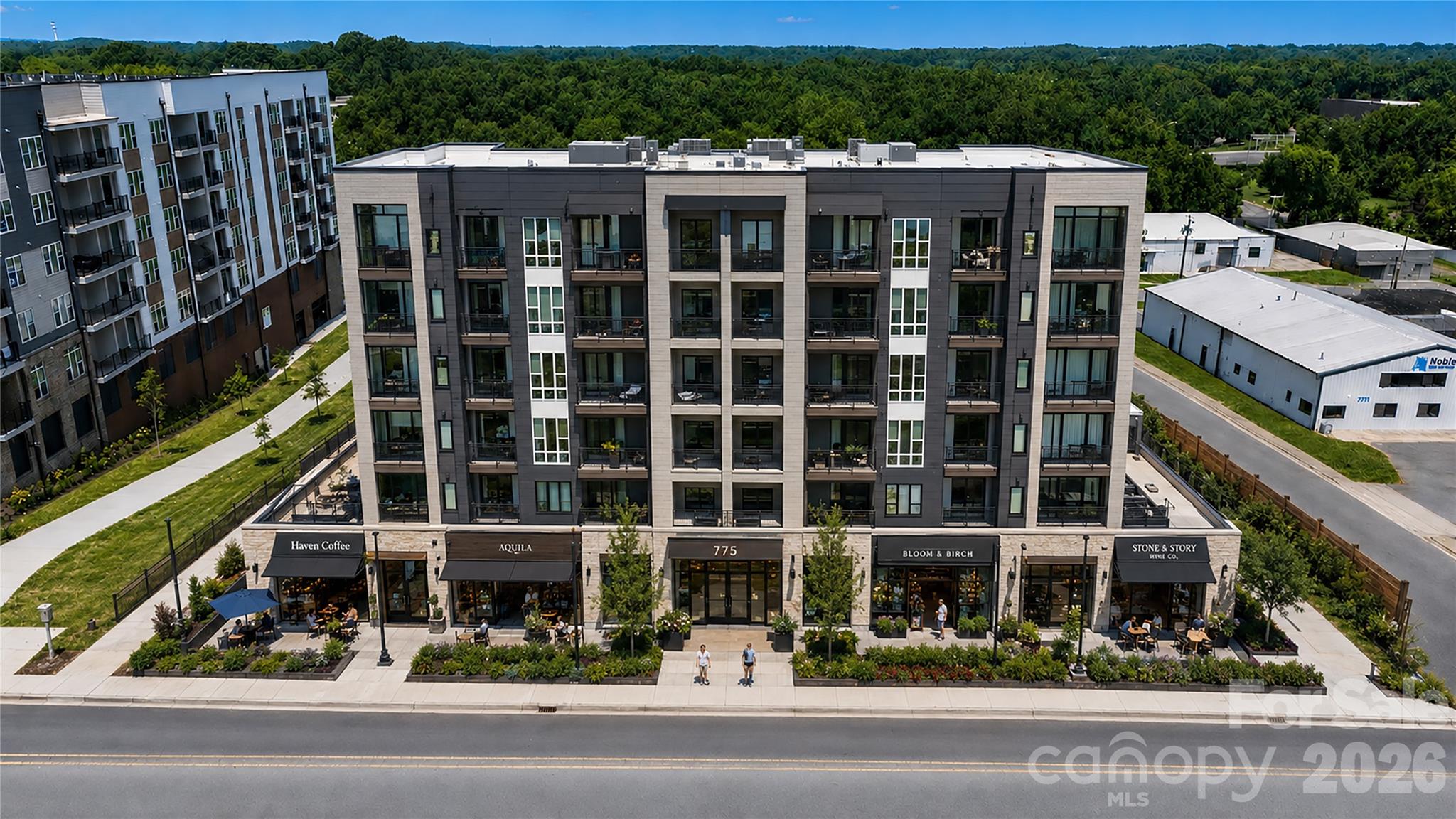3206 S Tryon Street, Charlotte, photo 3 of 8