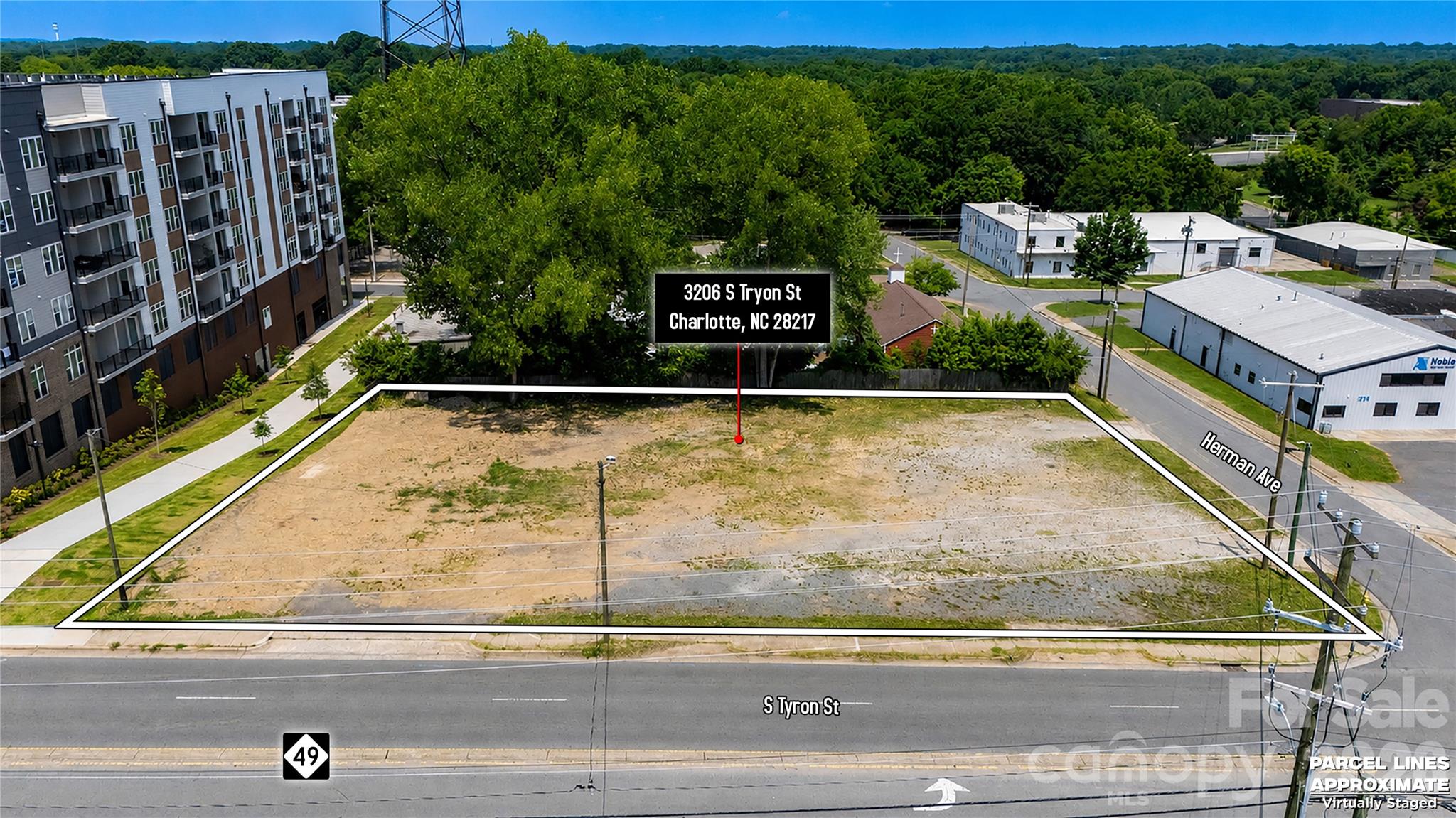 3206 S Tryon Street, Charlotte, photo 1 of 8