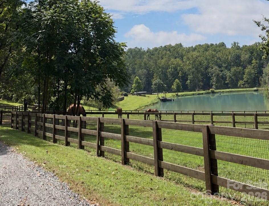 2985 Bradshaw Road, Mooresville, photo 2 of 8