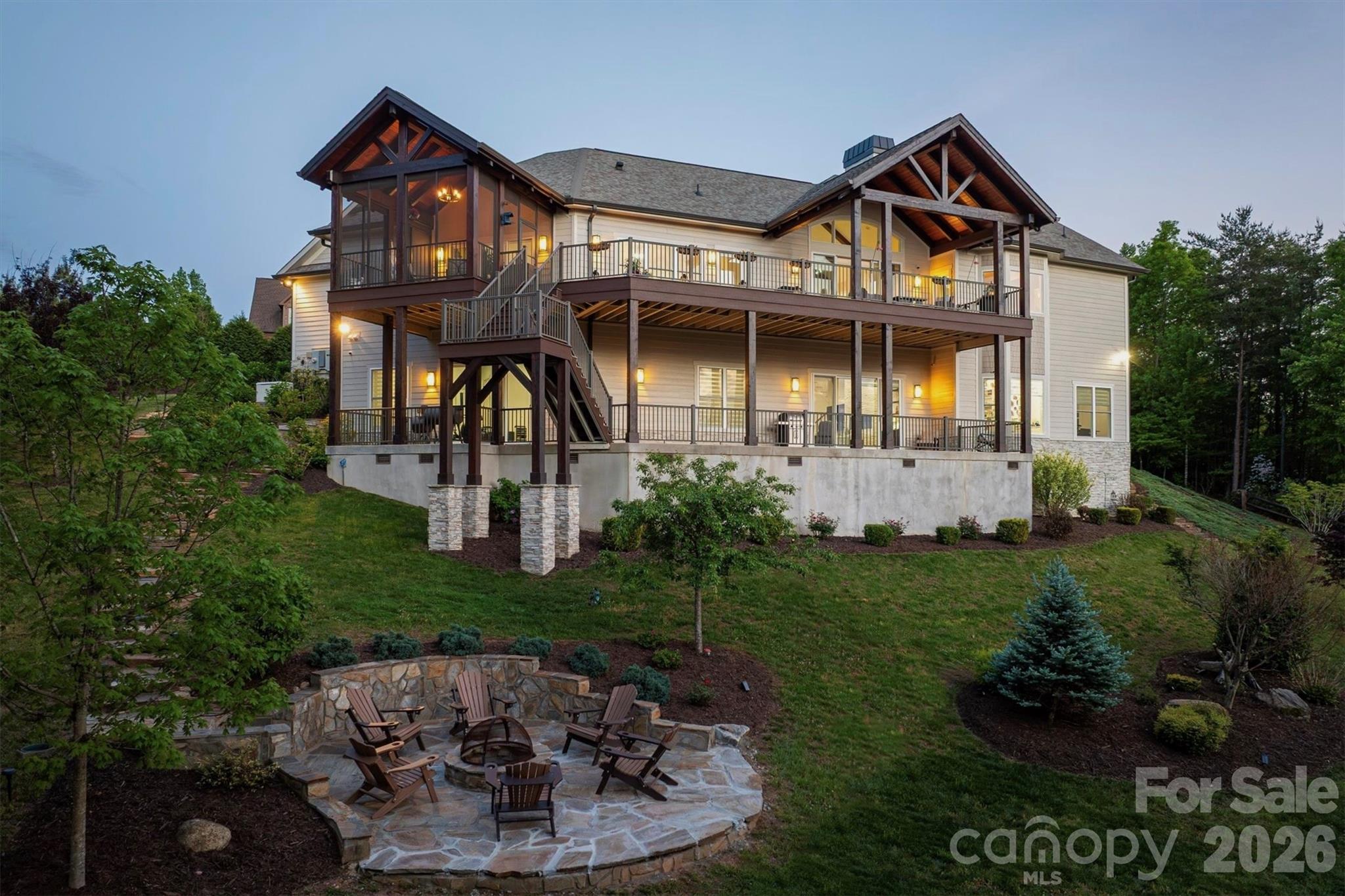 1506 High Valley Way, Lenoir, photo 2 of 8