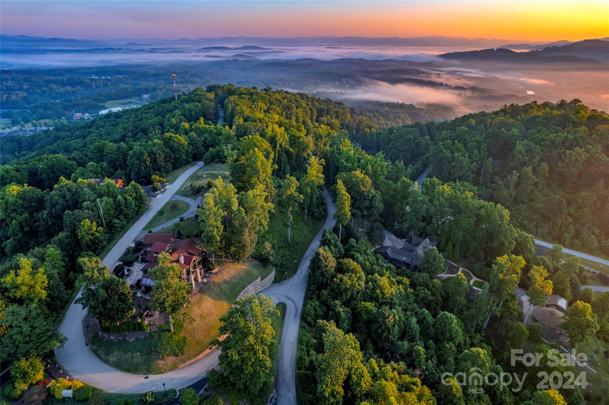 62 Destination Drive, Asheville, photo 6 of 8
