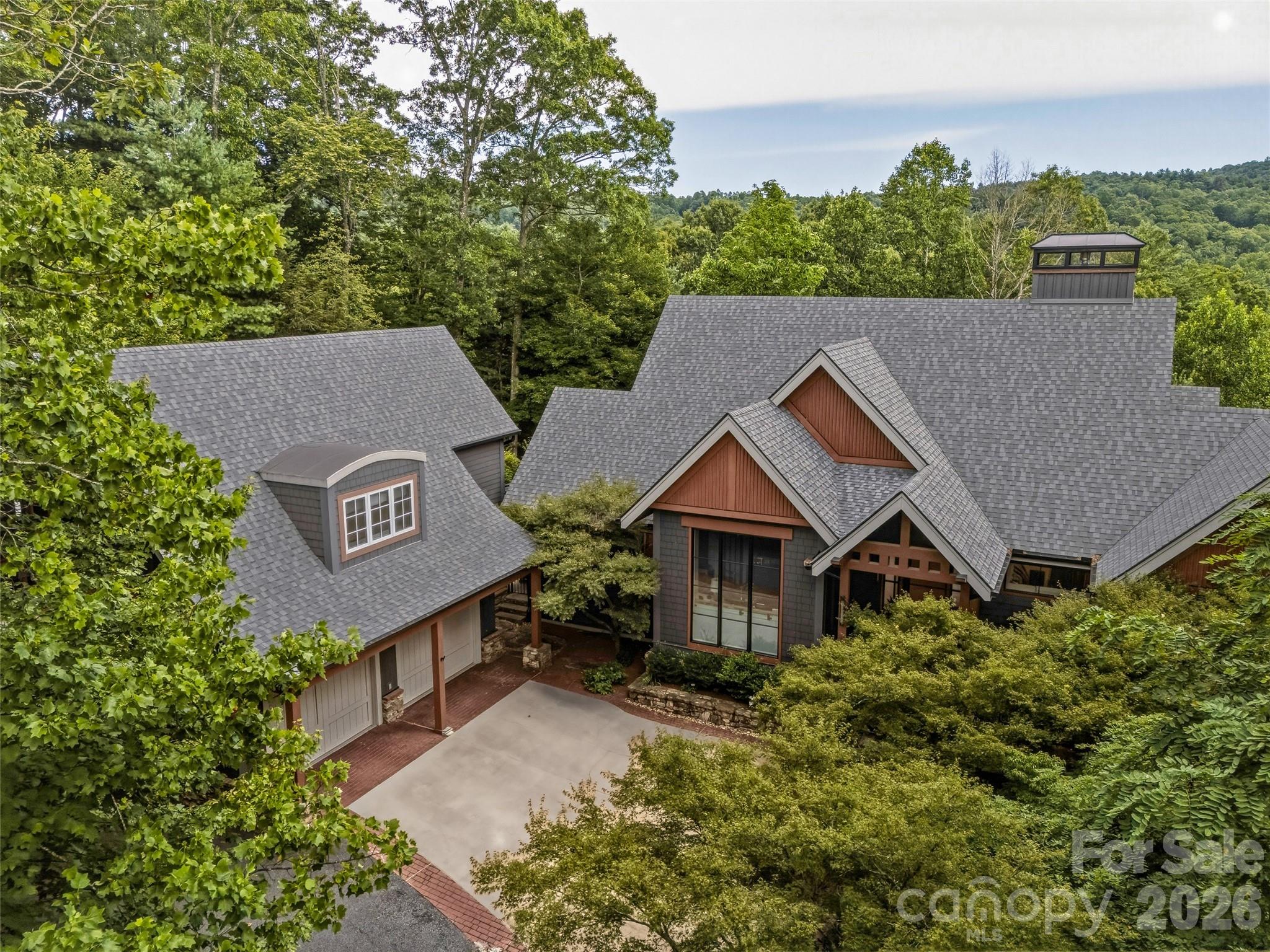183 Chattooga Run, Hendersonville, photo 2 of 8