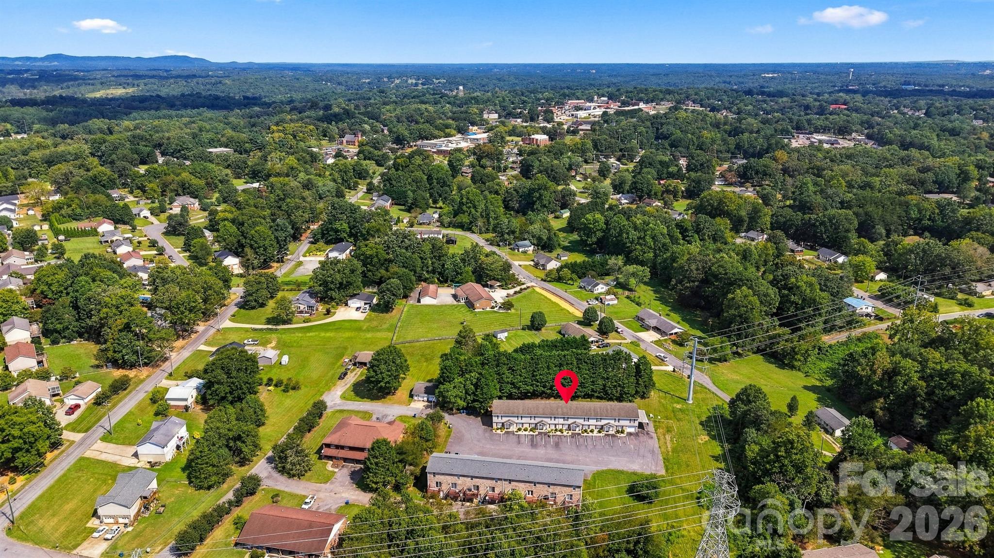 102 King Henry Lane, Granite Falls, photo 2 of 8