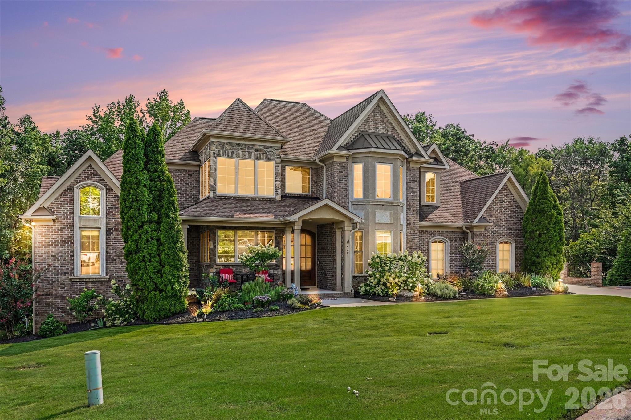 470 Swift Creek Cove, Lake Wylie, photo 1 of 8