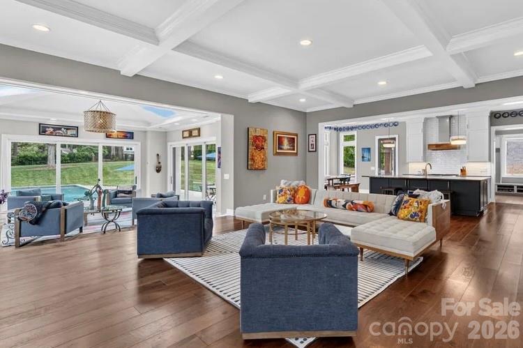 842 Linda Lane, Charlotte, photo 4 of 8