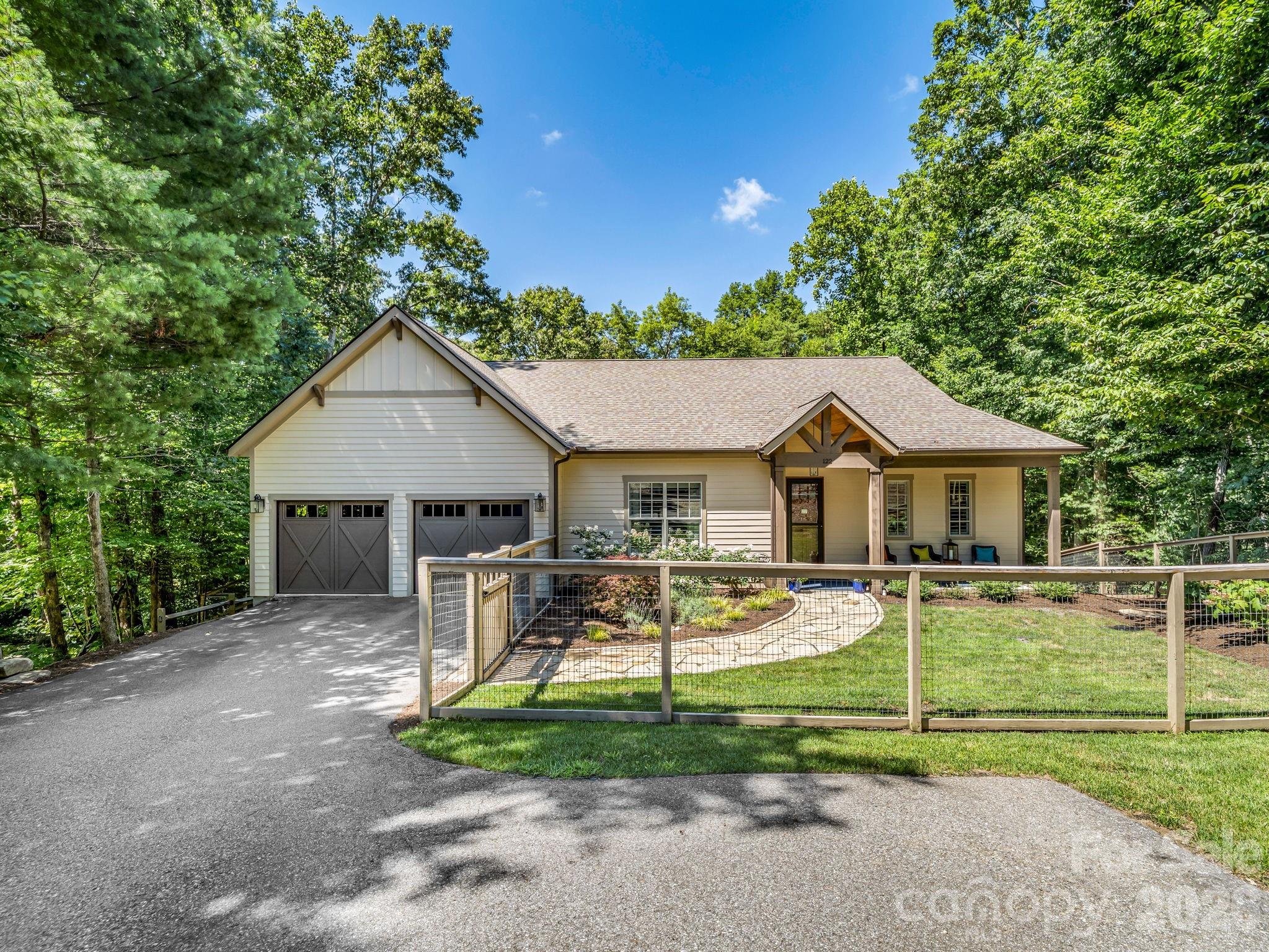 122 Cisco Road, Asheville, photo 2 of 8
