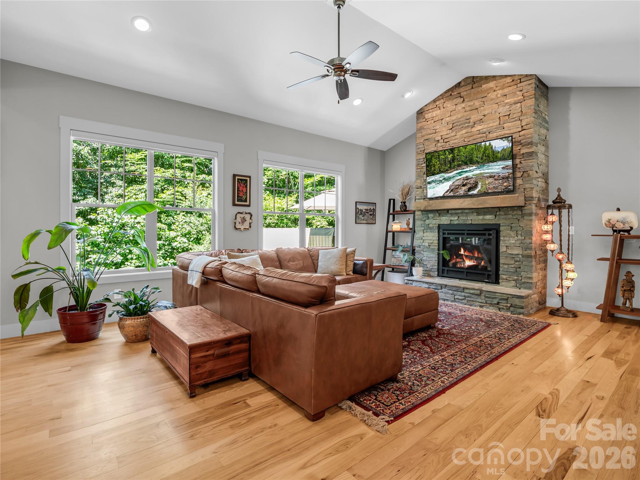 122 Cisco Road, Asheville, photo 7 of 8