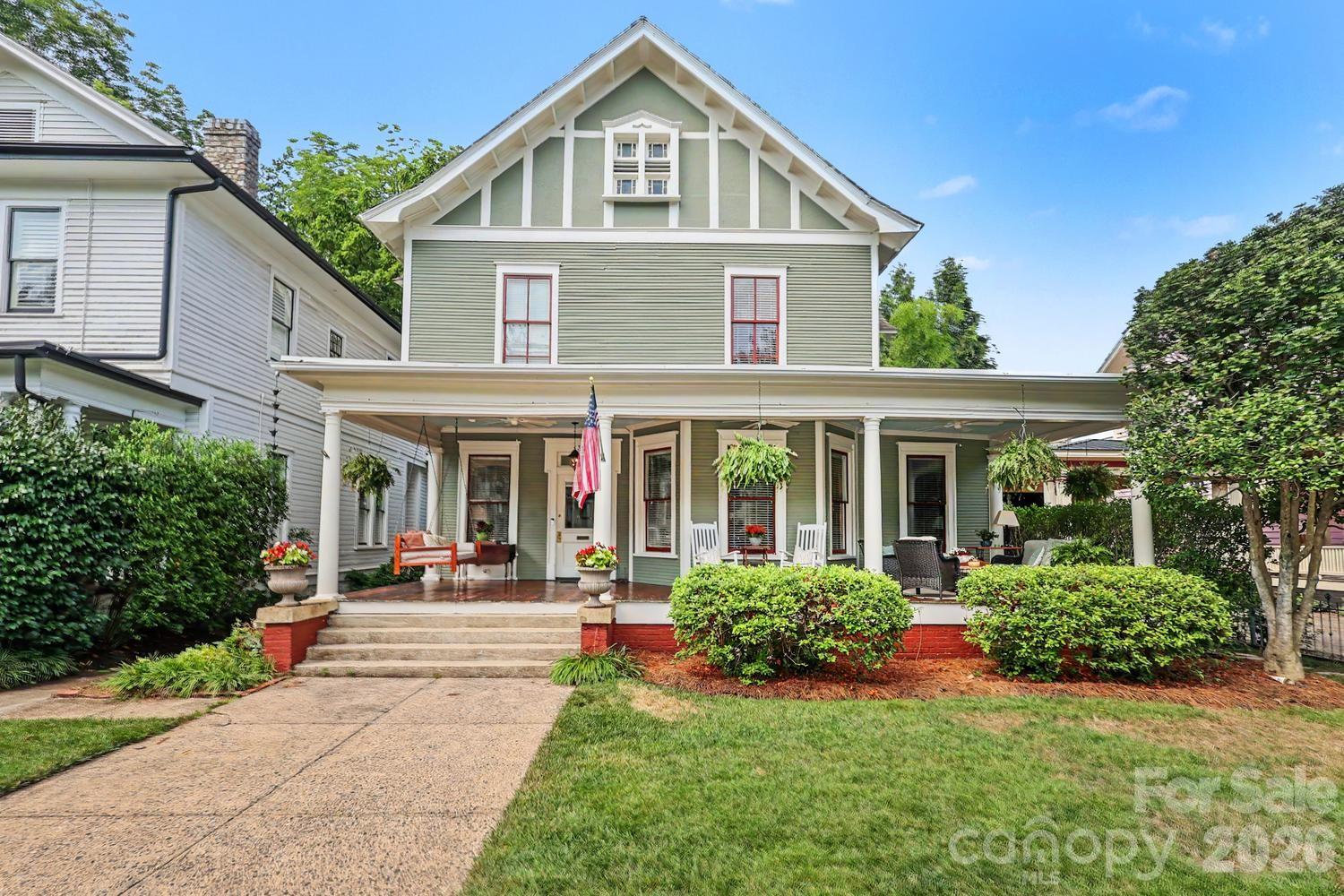 314 E Kingston Avenue E, Charlotte, photo 1 of 8