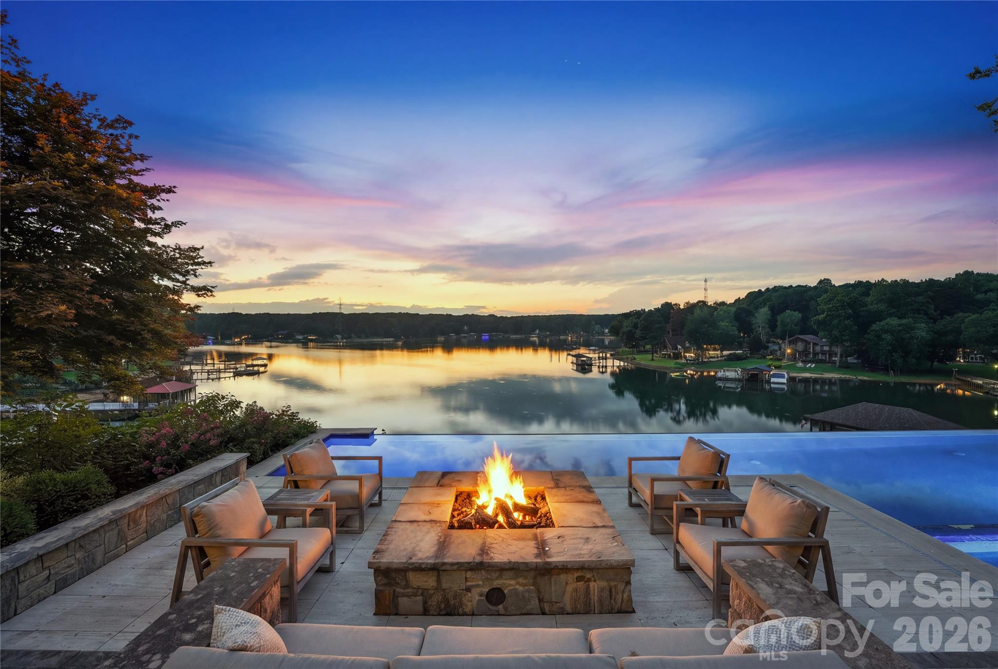 125 Quiet Waters Drive, Mooresville, photo 5 of 8