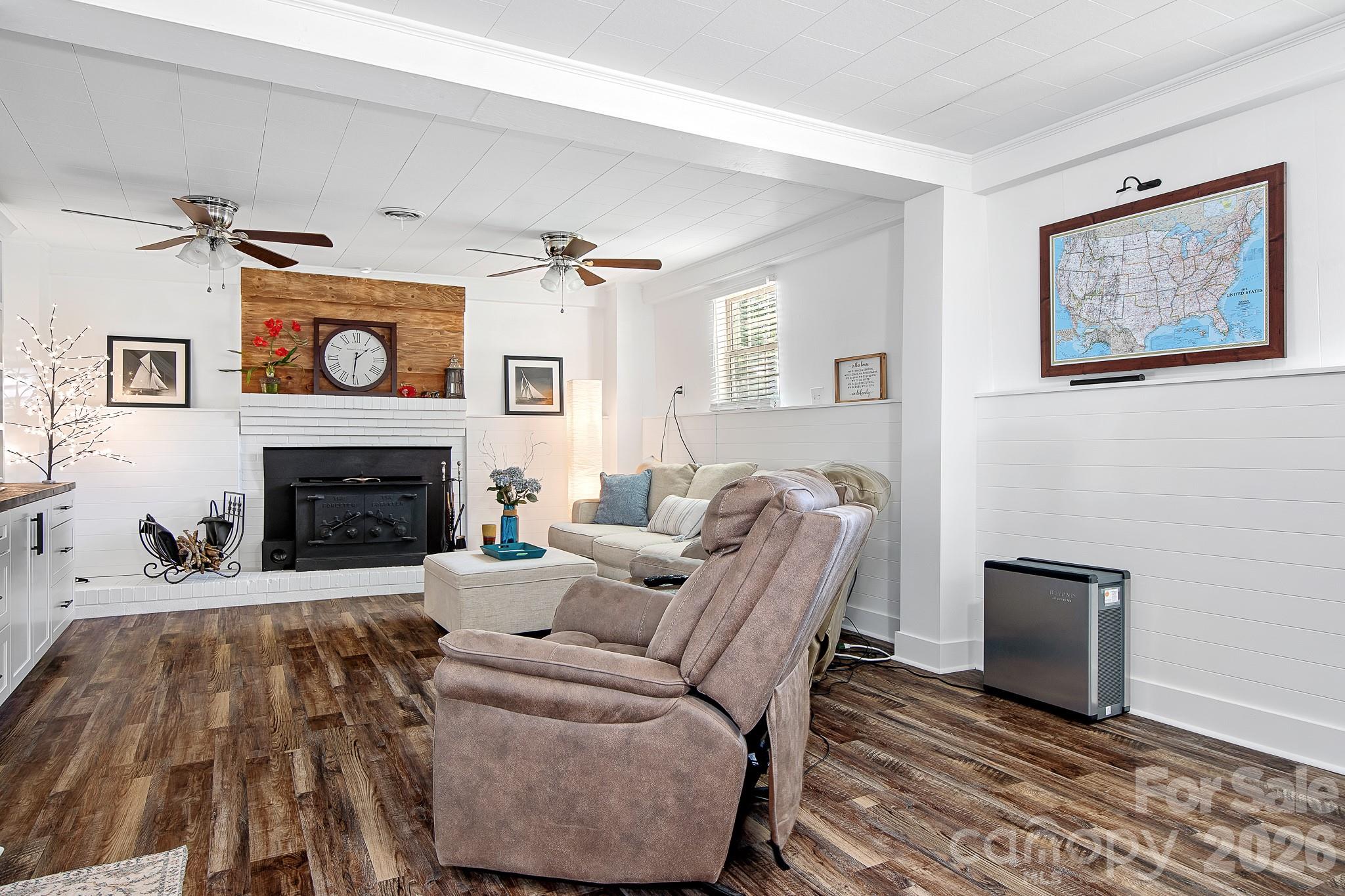 188 Sagemore Road, Mooresville, photo 4 of 8