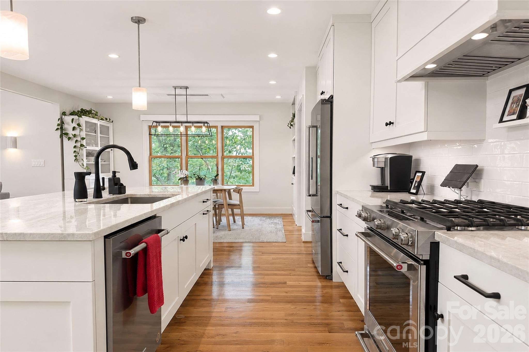 228 Allen Mountain Drive, Black Mountain, photo 7 of 8
