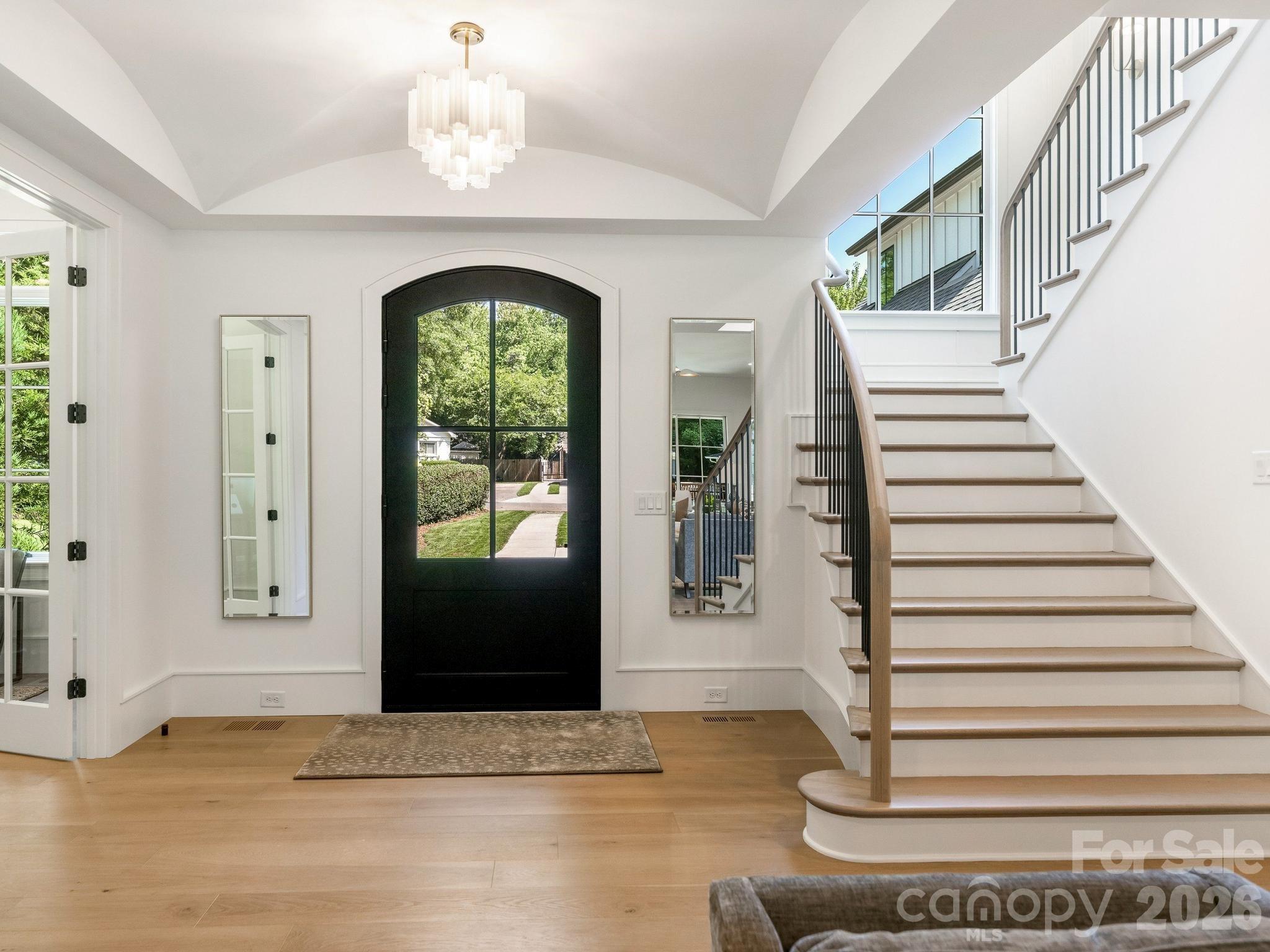 3240 Sunset Drive, Charlotte, photo 4 of 8