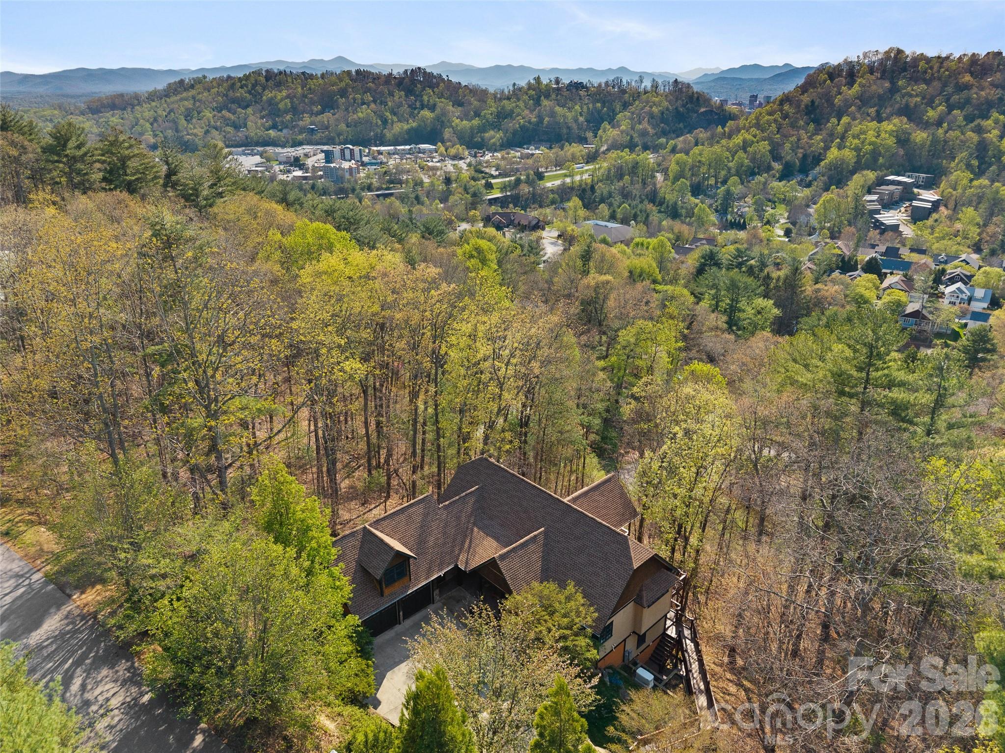 5 Stegall Lane, Asheville, photo 7 of 8