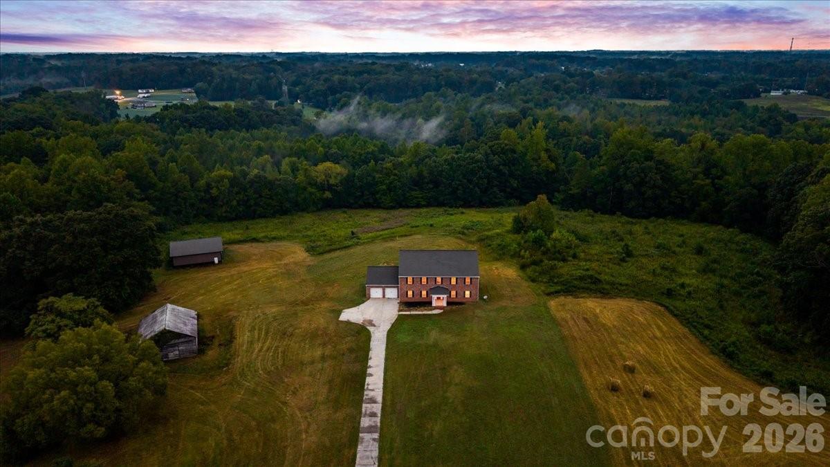 2536 Tyro Road, Lexington, photo 5 of 8