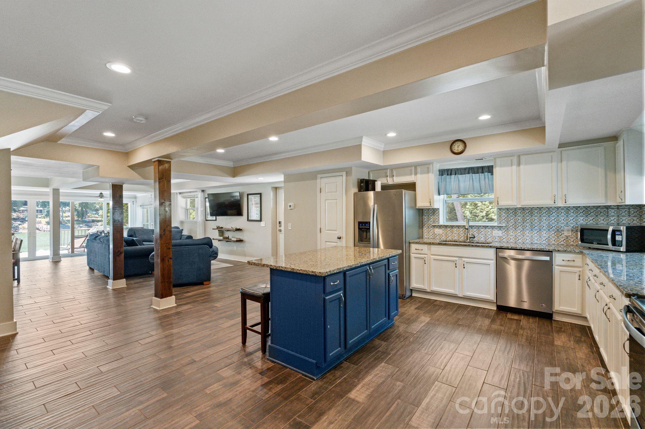 383 Sundown Road, Mooresville, photo 5 of 8