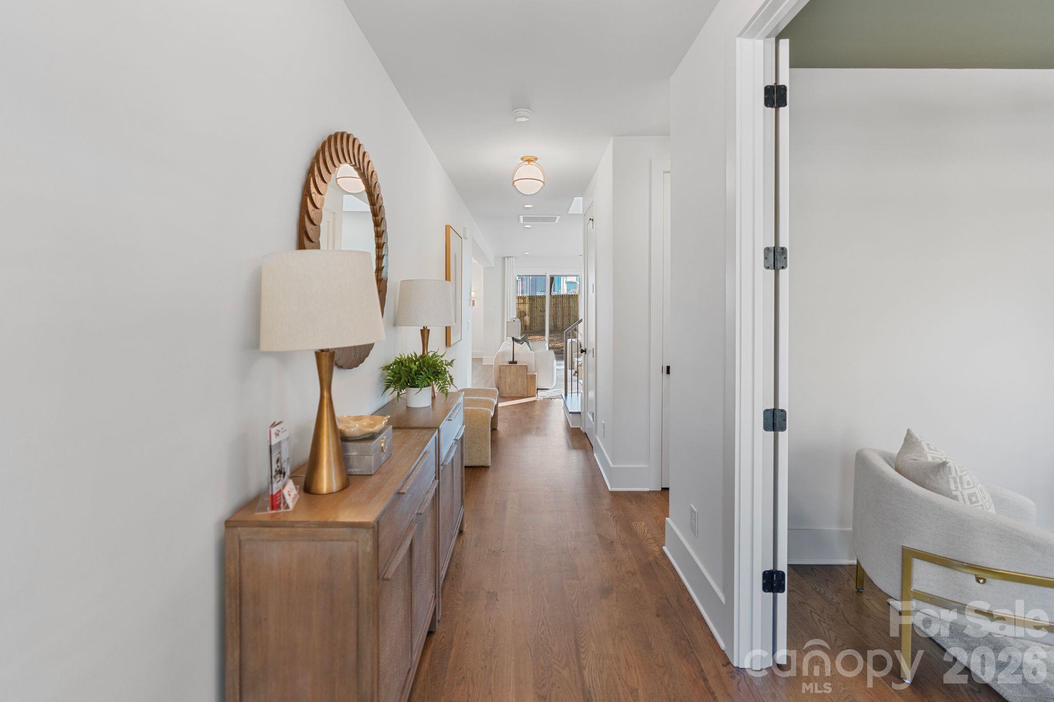 417 Plymouth Avenue, Charlotte, photo 7 of 8