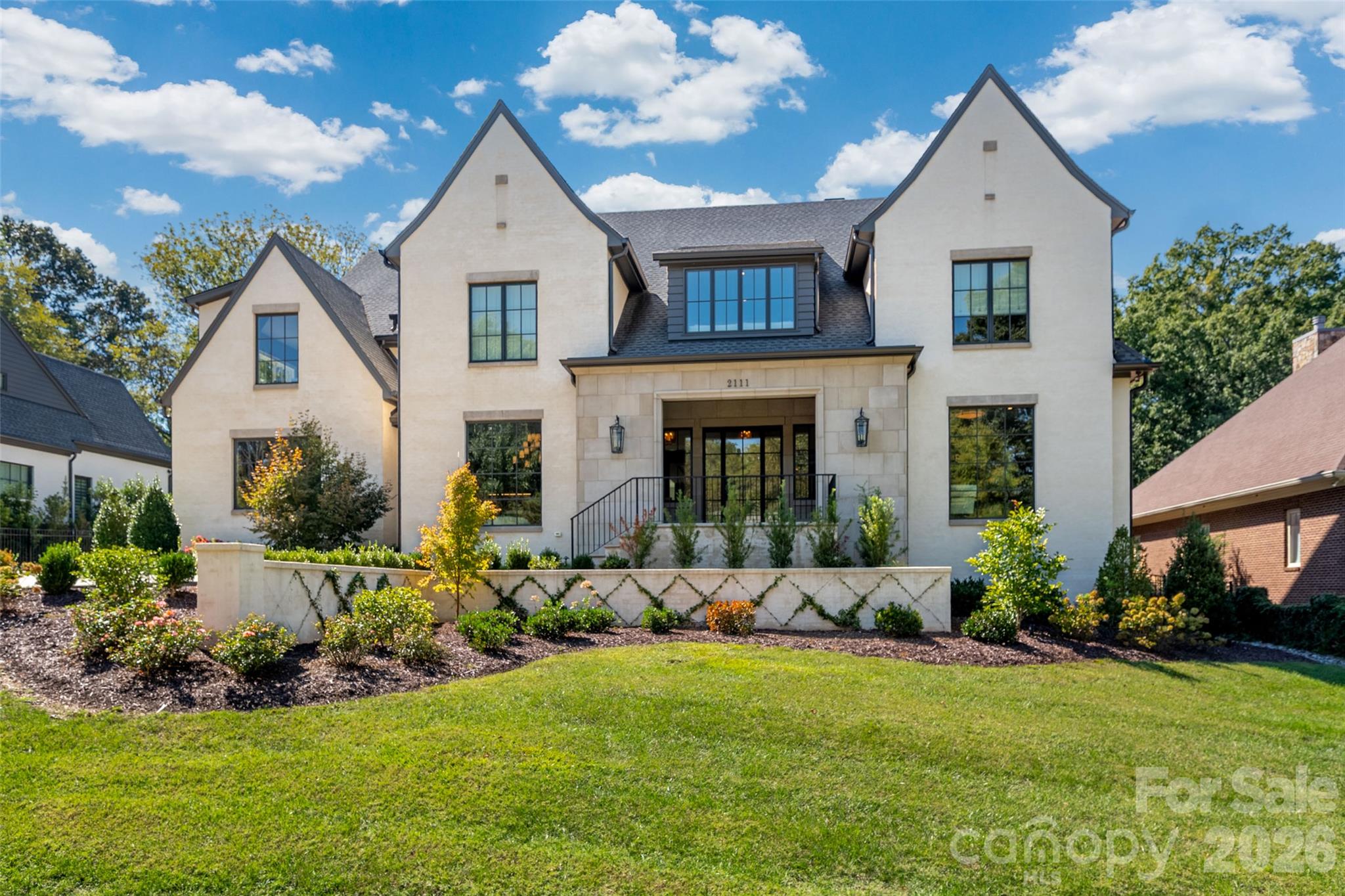 2111 Cortelyou Road, Charlotte, photo 1 of 8