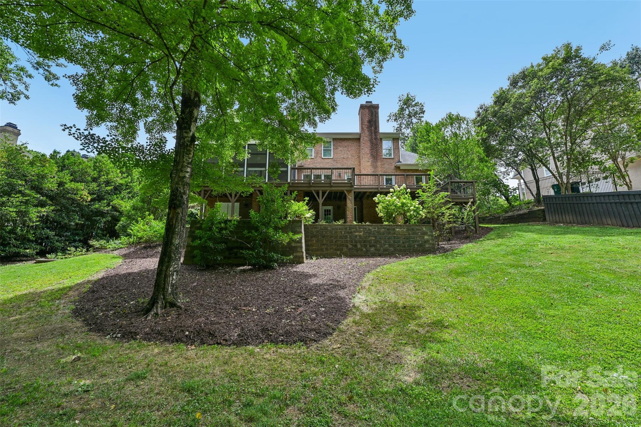 5609 Camilla Drive, Charlotte, photo 6 of 8