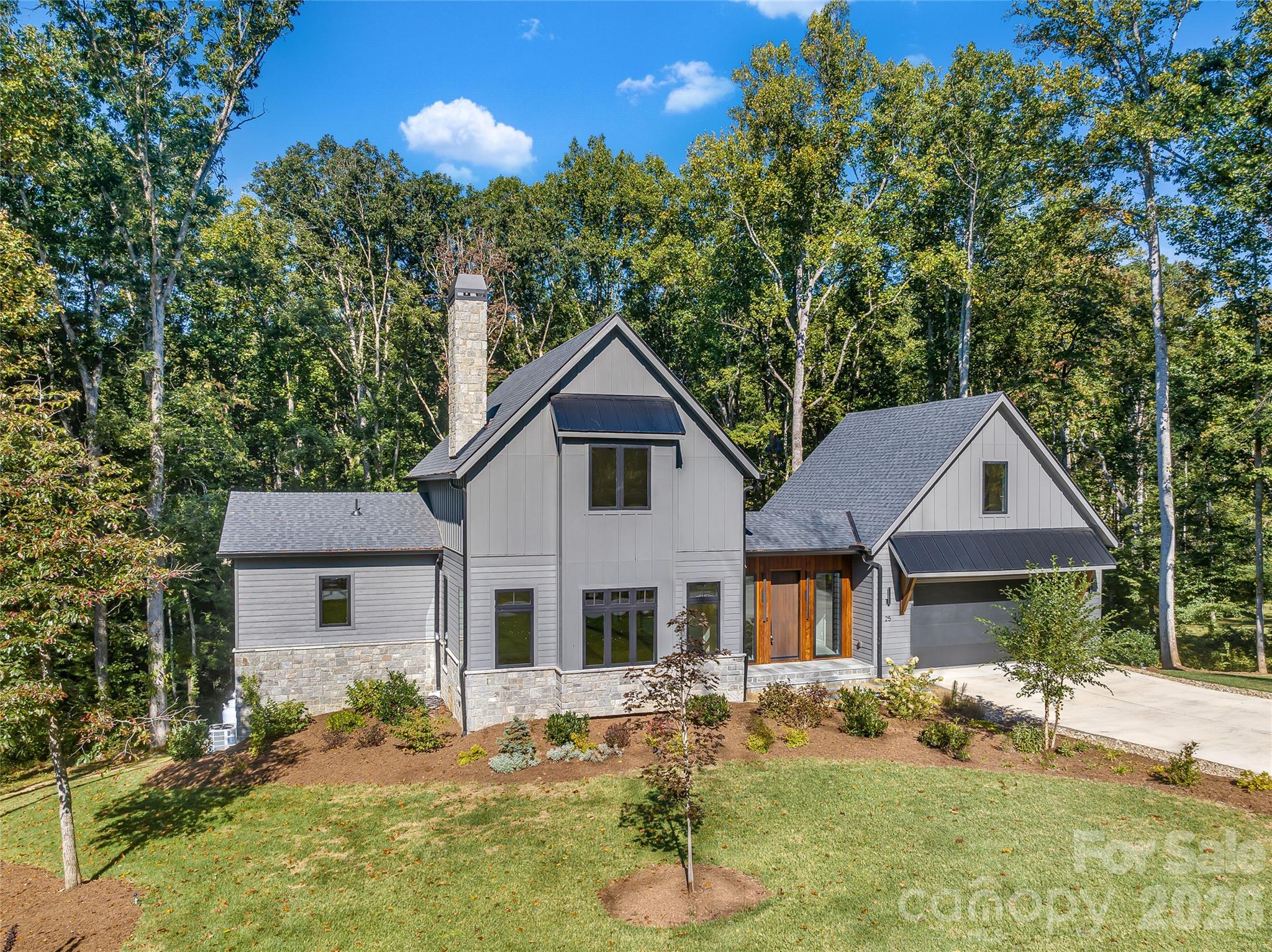 25 Ted Linn Drive, Fairview, photo 1 of 8