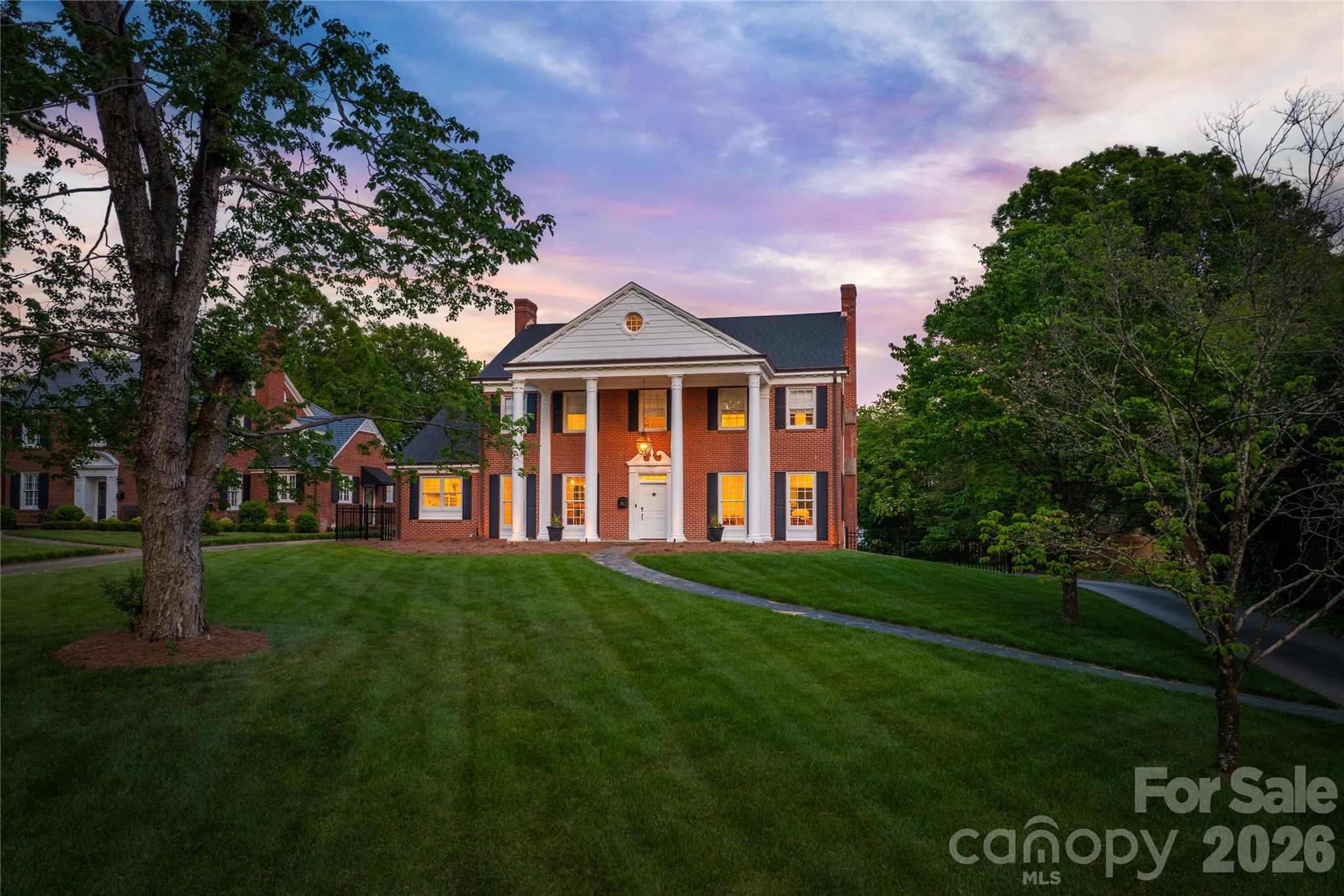 319 W Union Street, Morganton, photo 1 of 8