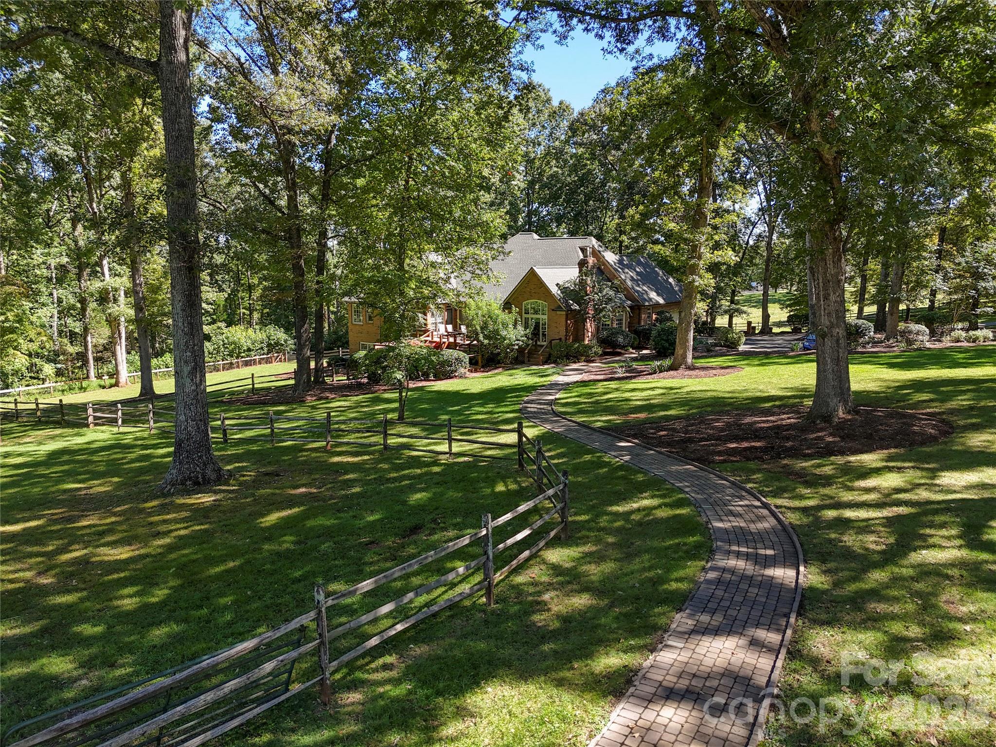 201 Hughes Creek Road, Columbus, photo 2 of 8