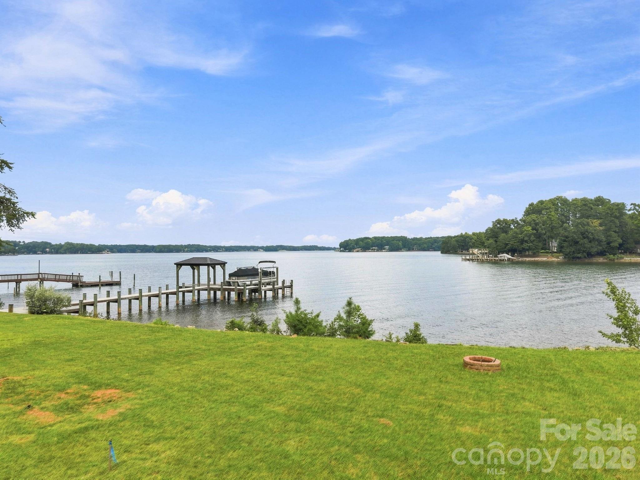 106 Stepaside Lane, Mooresville, photo 4 of 8