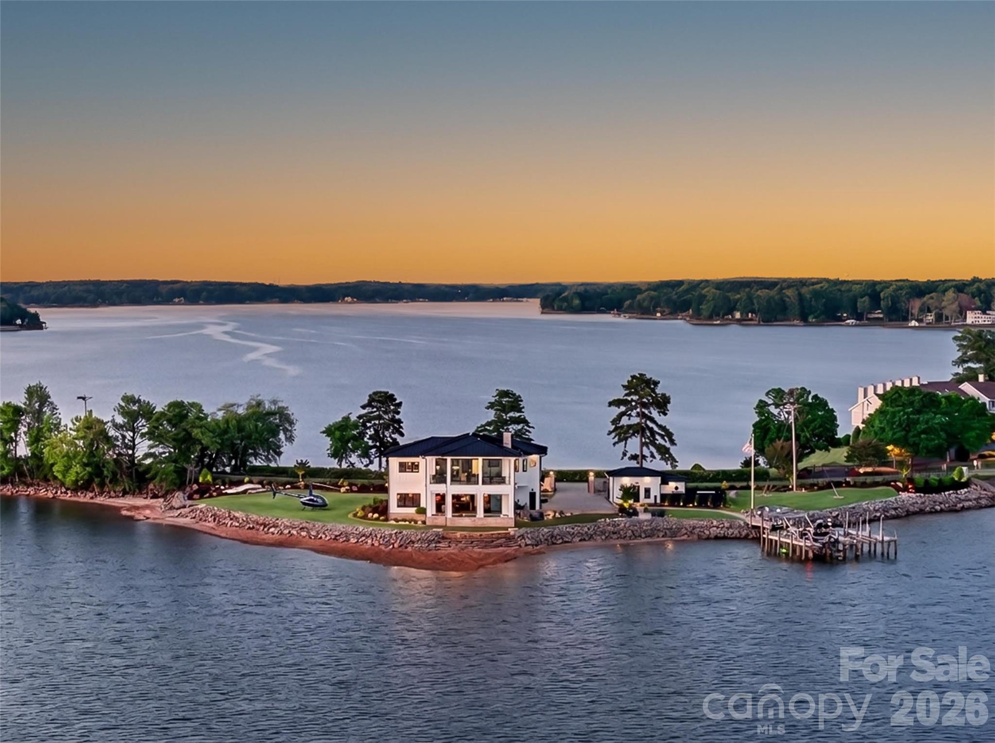 4835 Kiser Island Road, Terrell, photo 1 of 8