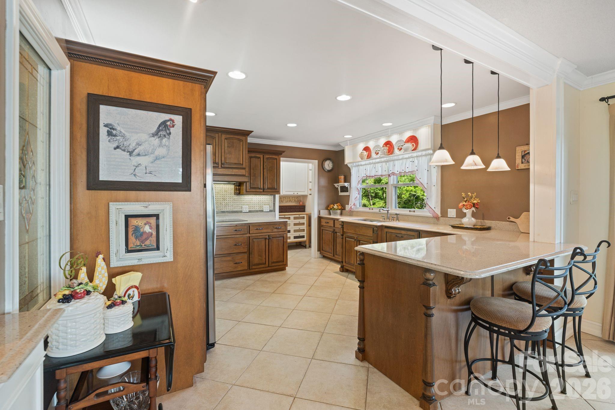 6296 Southlake Drive, Hickory, photo 8 of 8