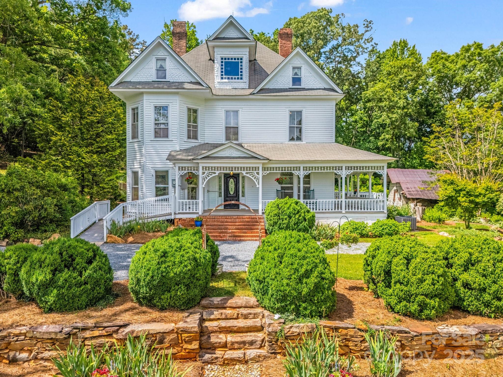 1111 Bills Creek Road, Lake Lure, photo 1 of 8