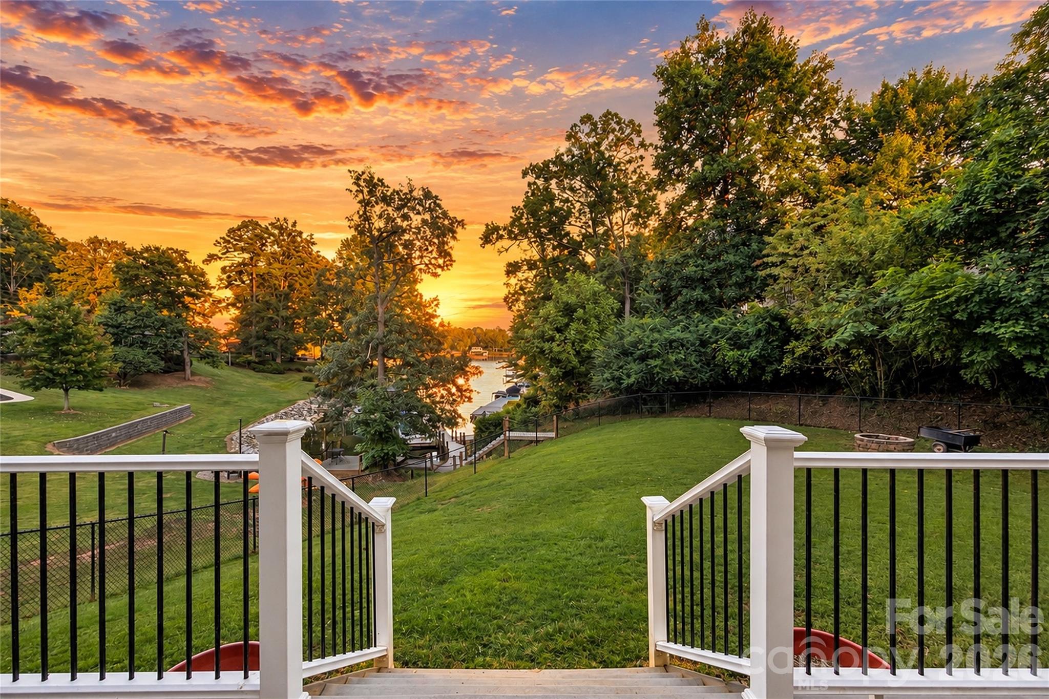 7365 Gabriel Street, Sherrills Ford, photo 6 of 8