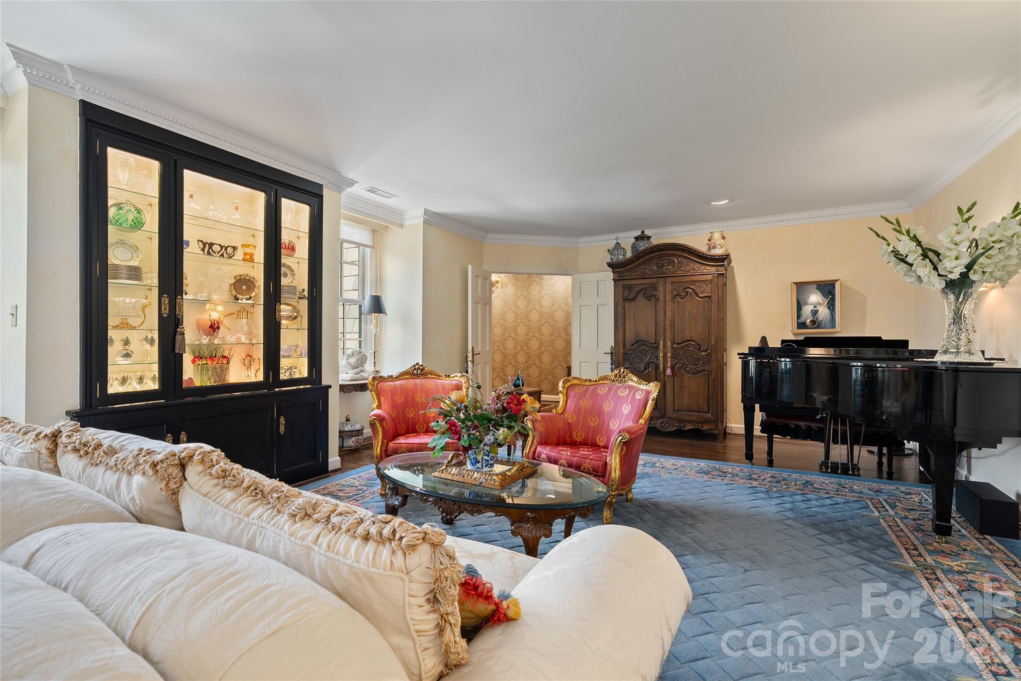 185 Macon Avenue #B10, Asheville, photo 7 of 8